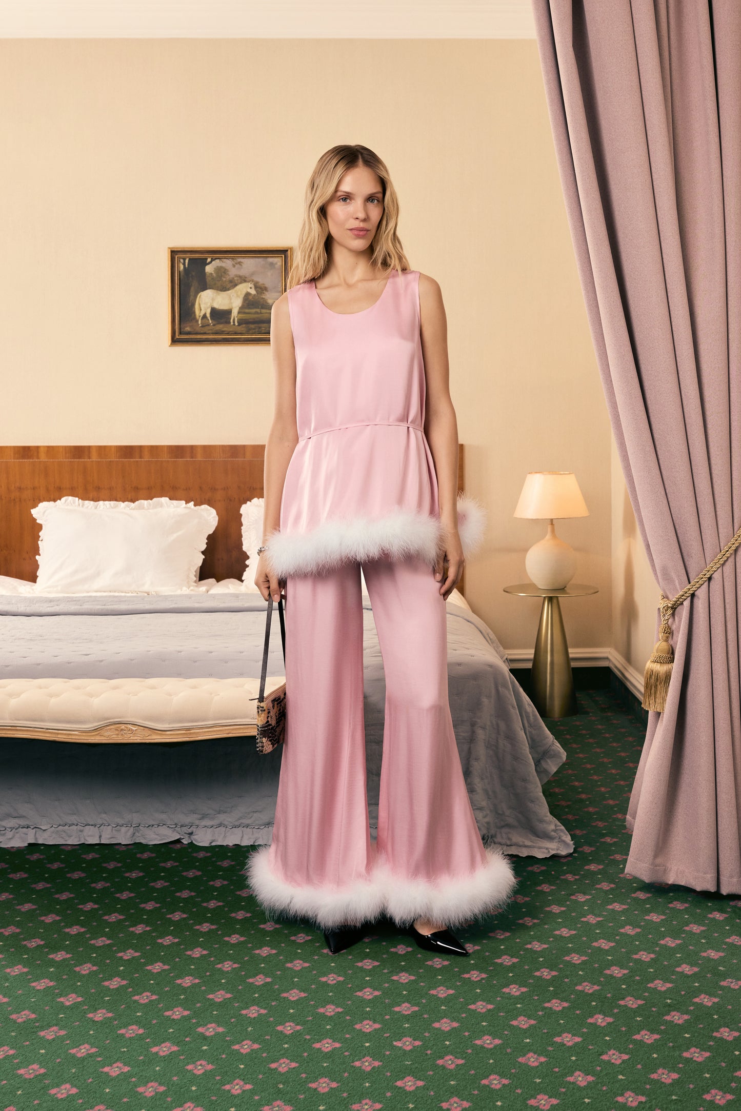 Bisou Bisou Pants with Feathers in Pink