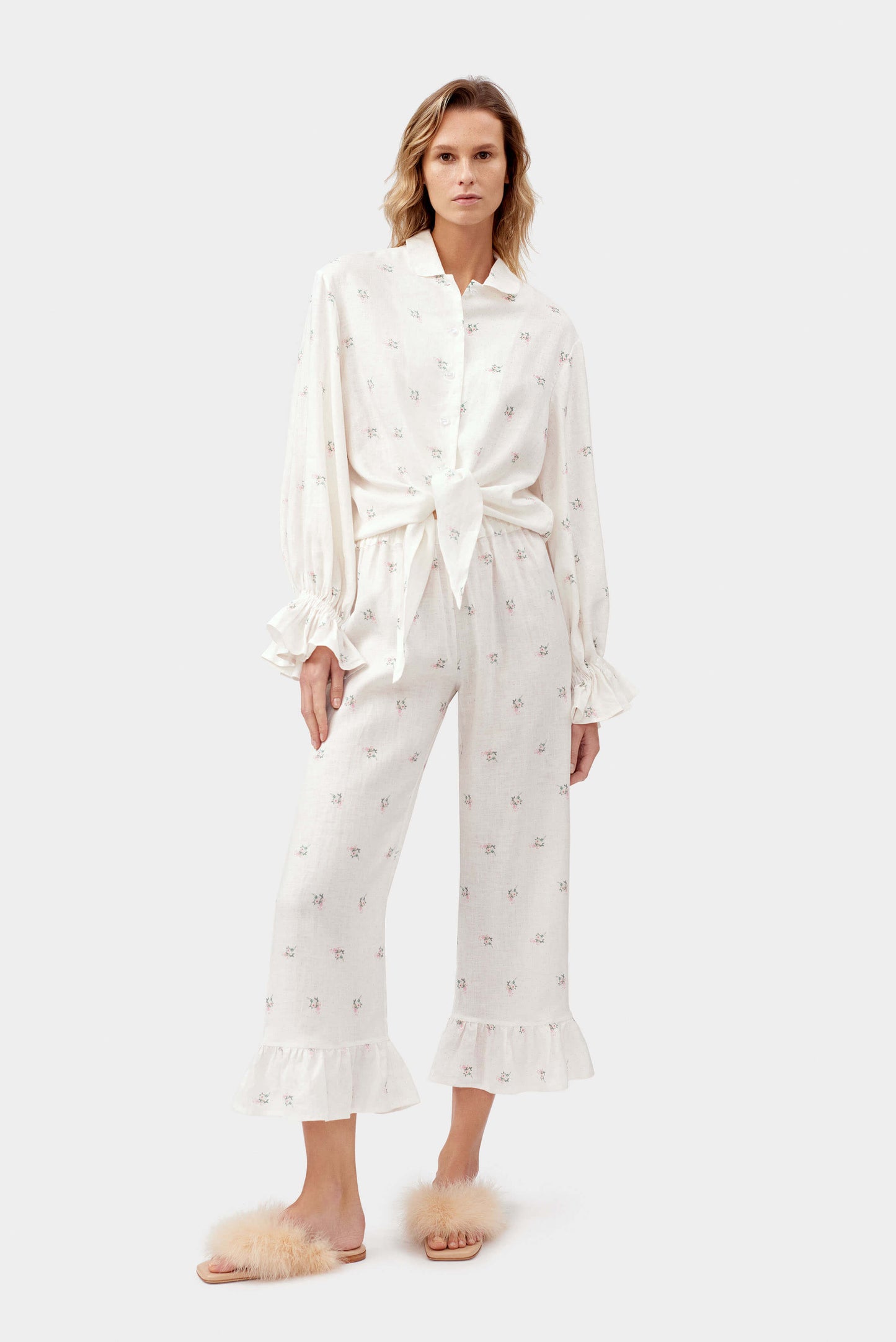 Rumba Linen Lounge Suit in Bouquets