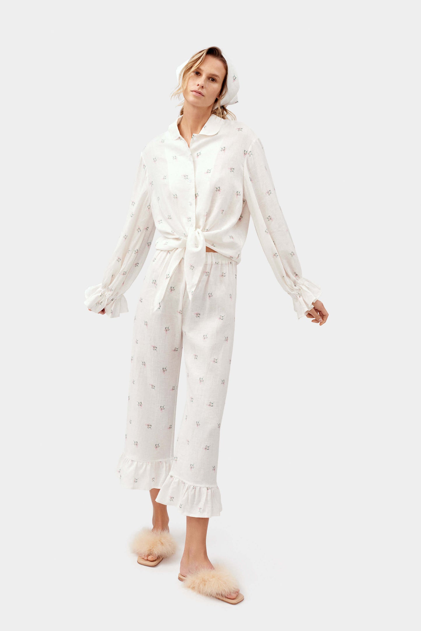 Rumba Linen Lounge Suit in Bouquets