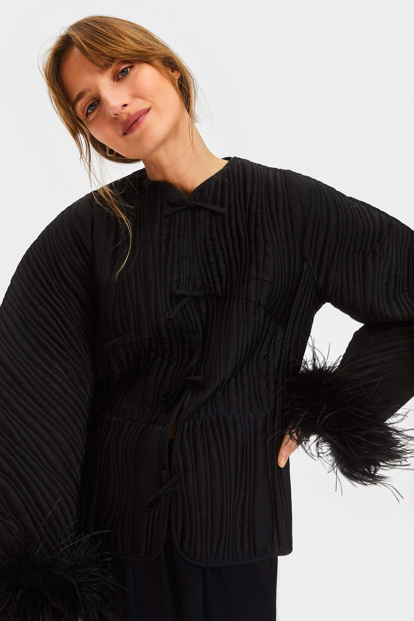 Hebao Jacket with Detachable Feathers in Black