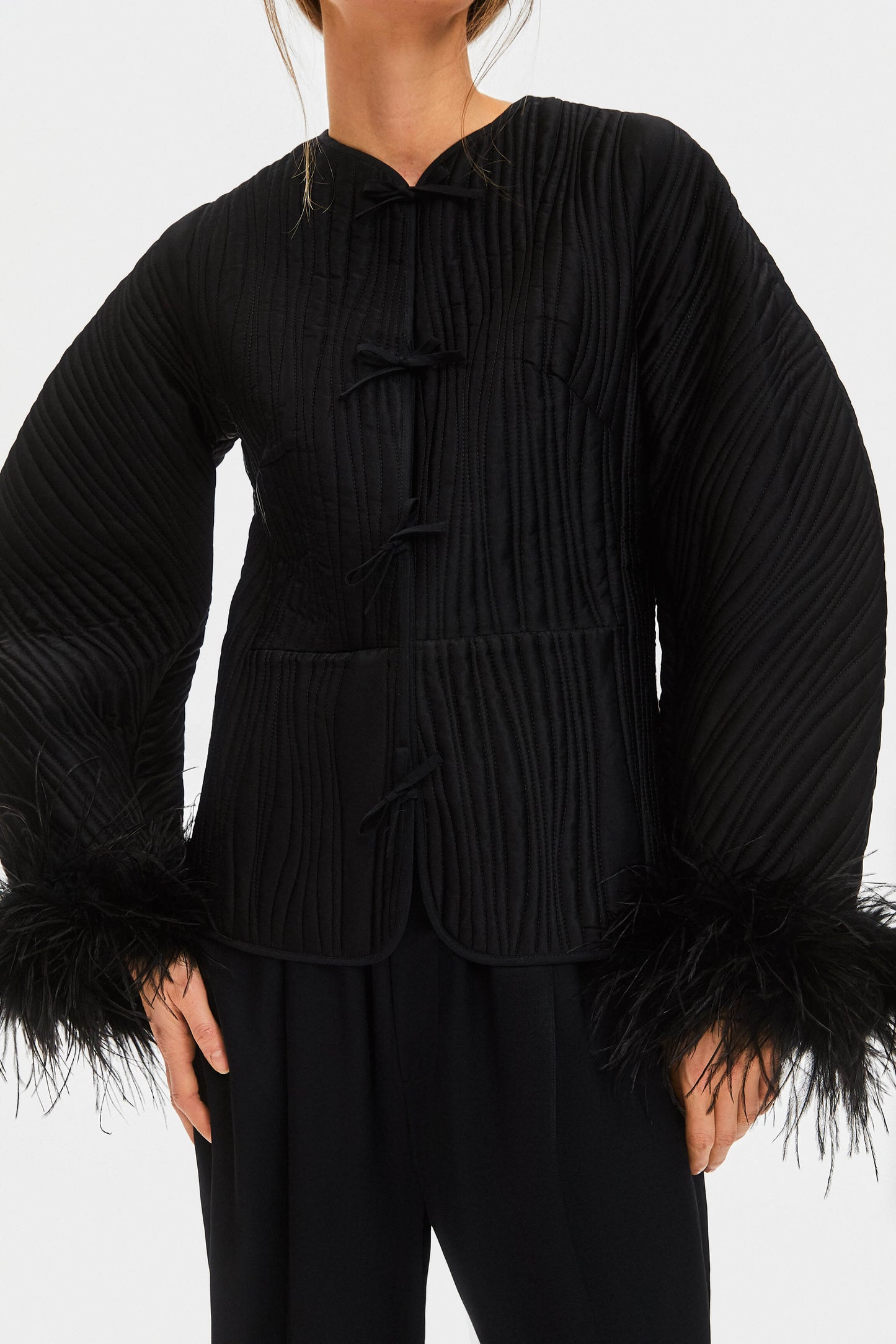 Hebao Jacket with Detachable Feathers in Black