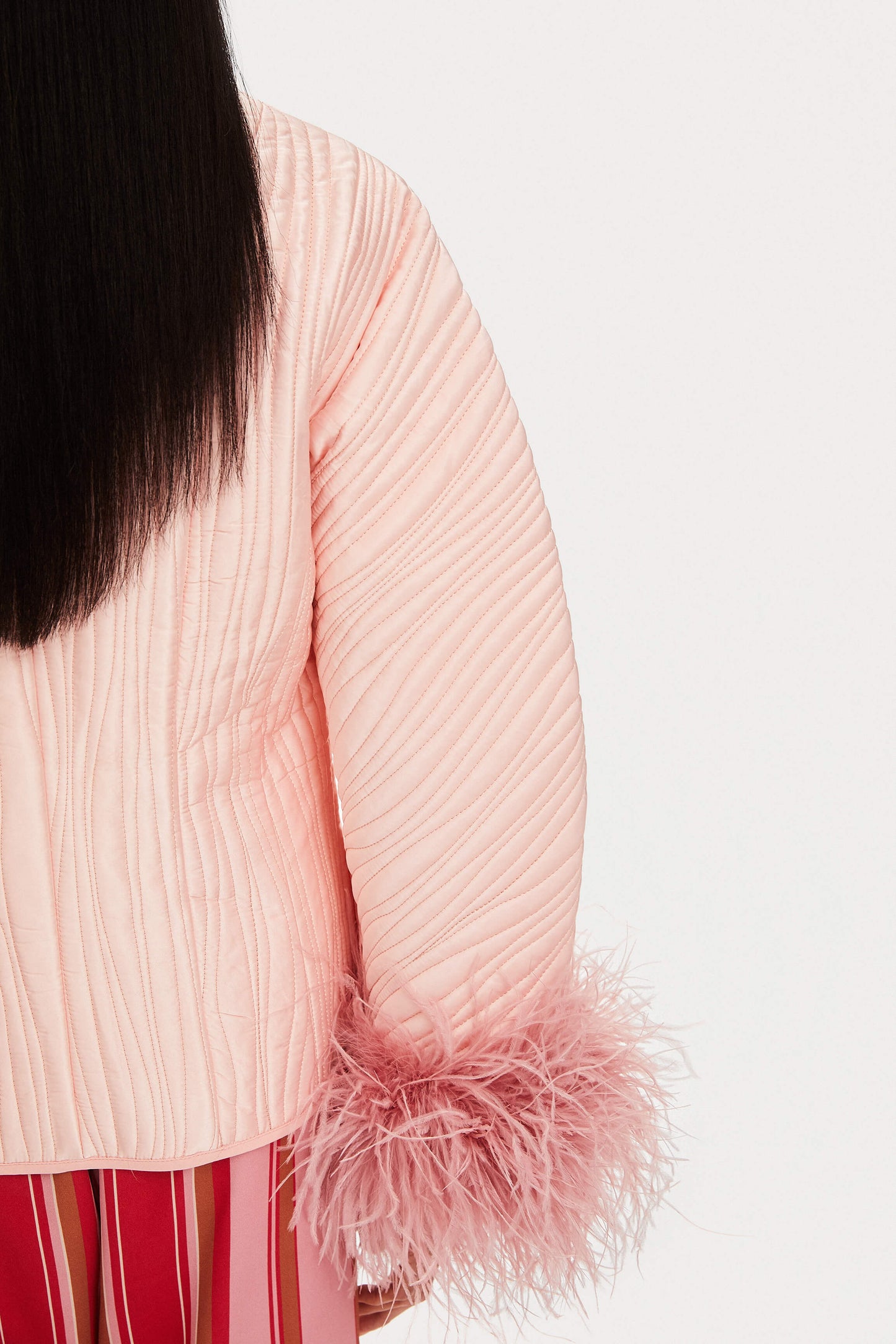 Hebao Jacket with Detachable Feathers in Pink