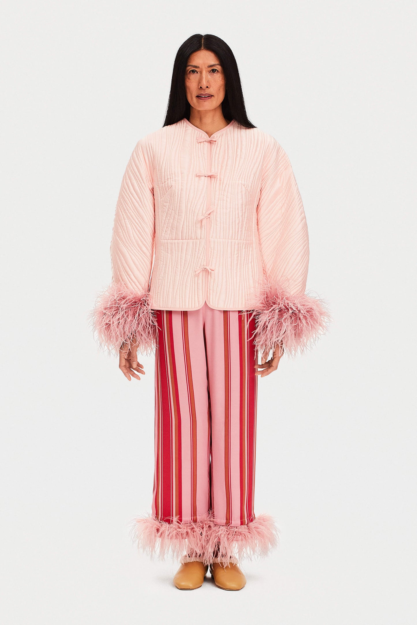 Hebao Jacket with Detachable Feathers in Pink