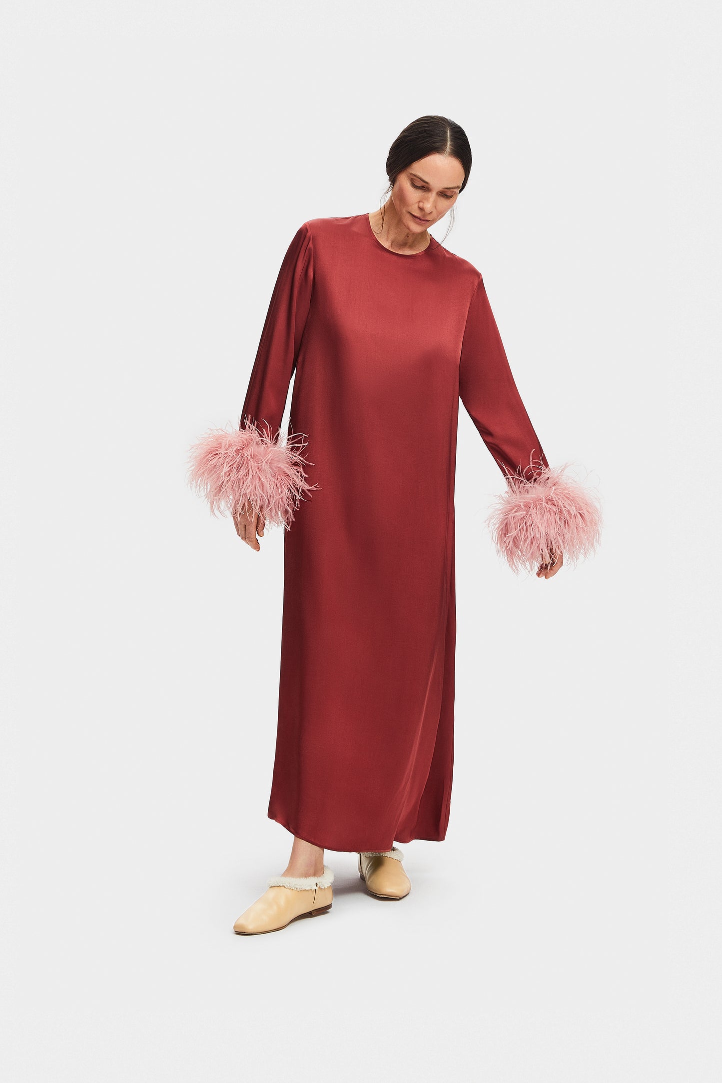 Suzi Maxi Dress with Detachable Feathers in Burgundy