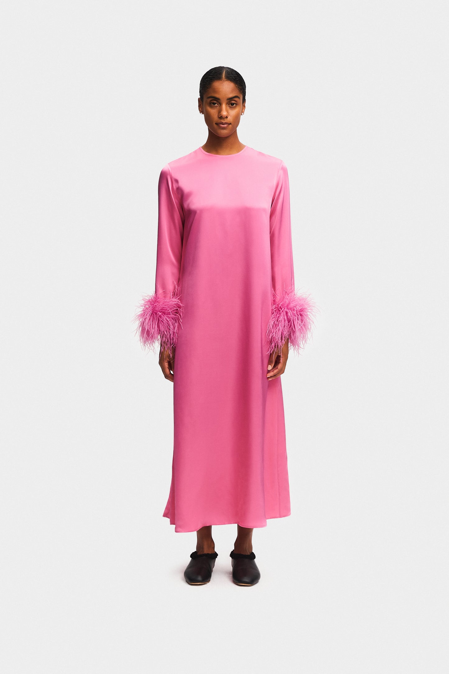 Suzi Maxi Dress with Detachable Feathers in Hot Pink