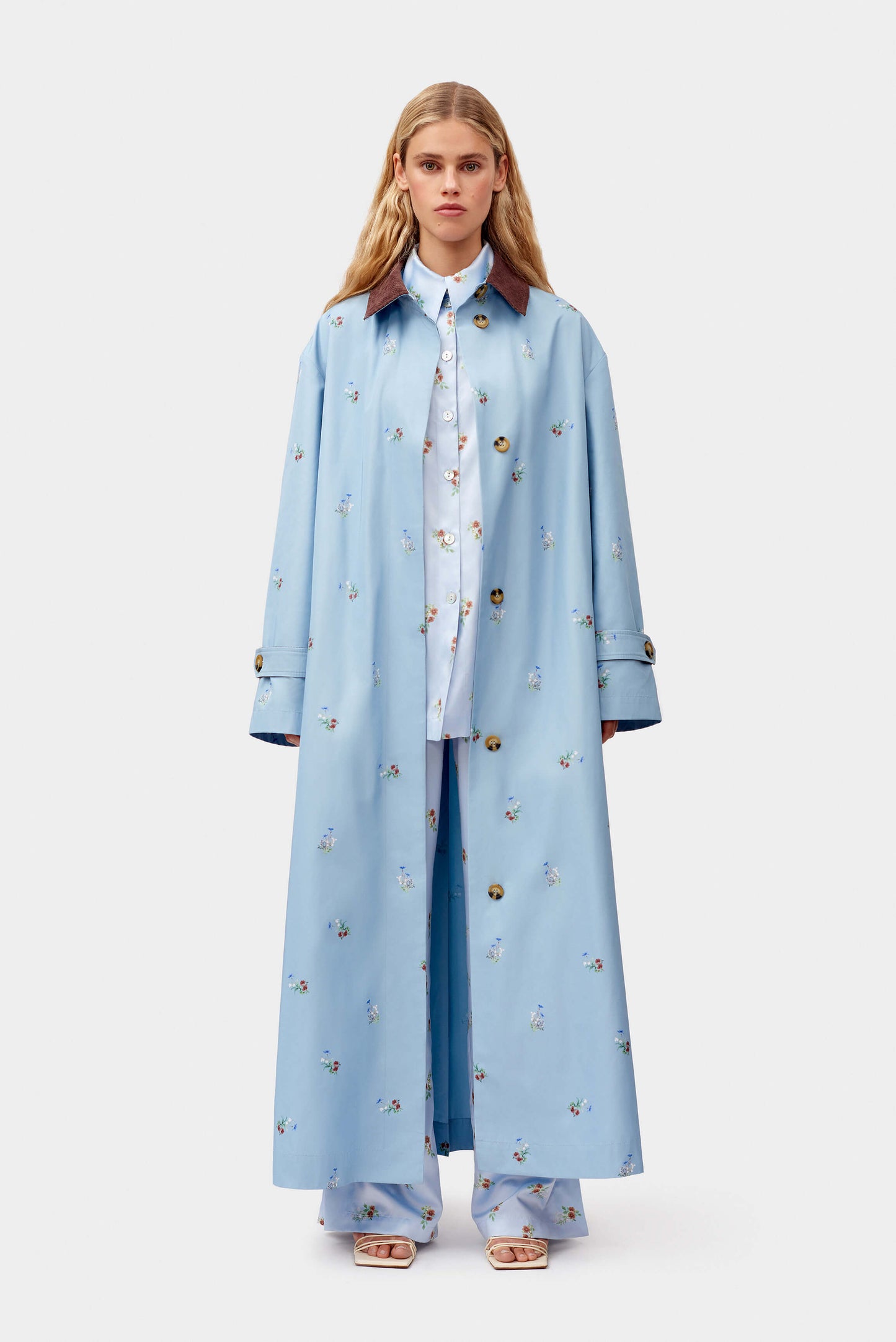 Yason Flower Trench Coat in Blue