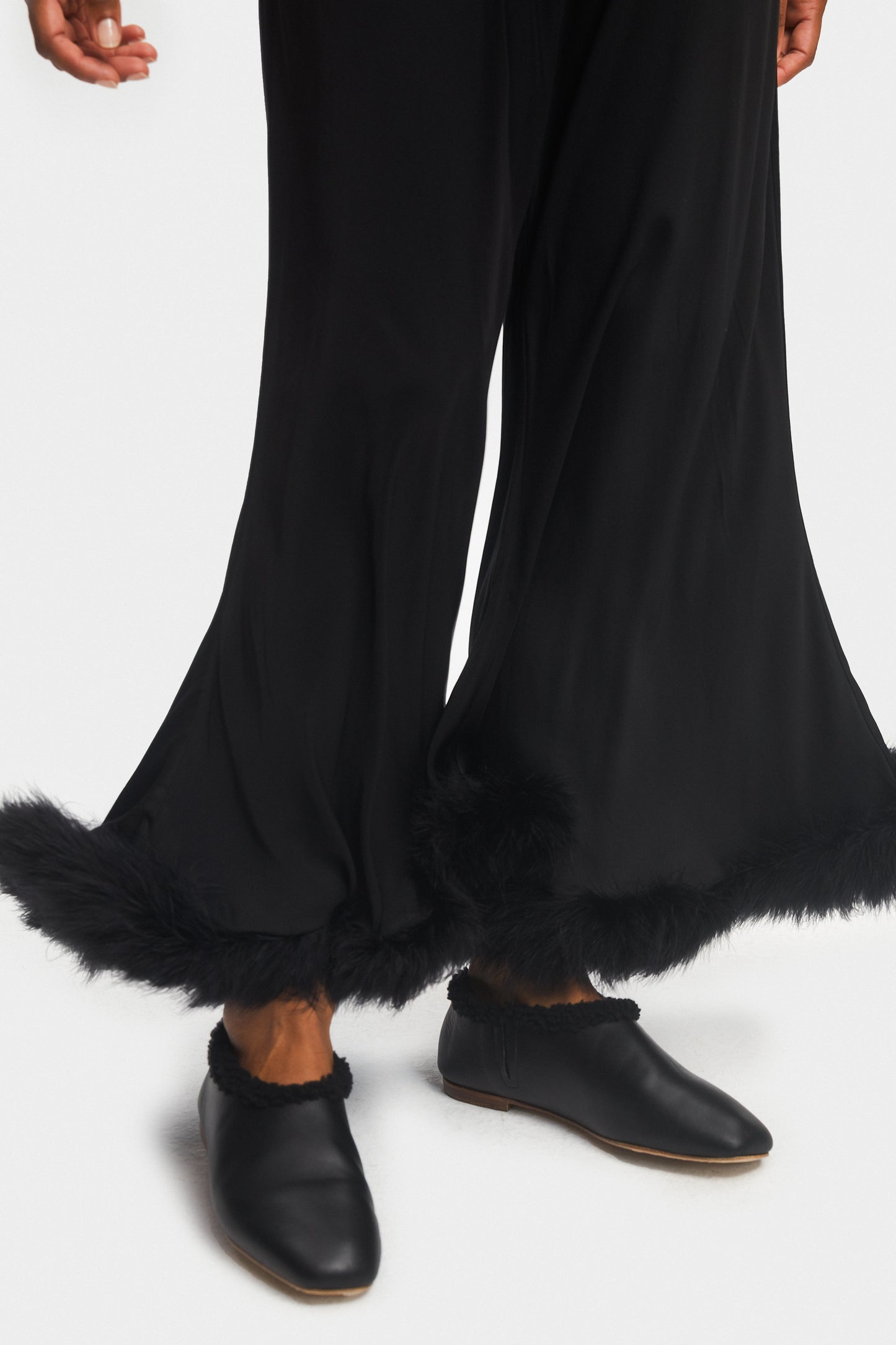 Boudoir Pants with Feathers in Black