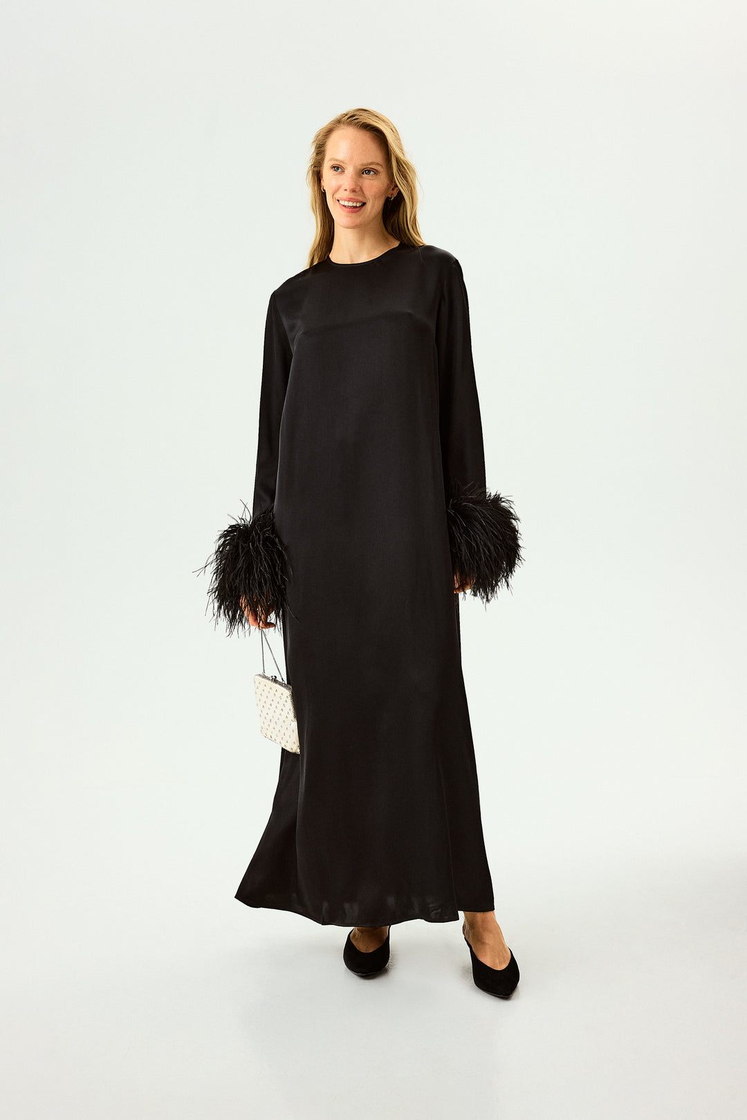 Suzi Maxi Dress with Detachable Feathers in Black