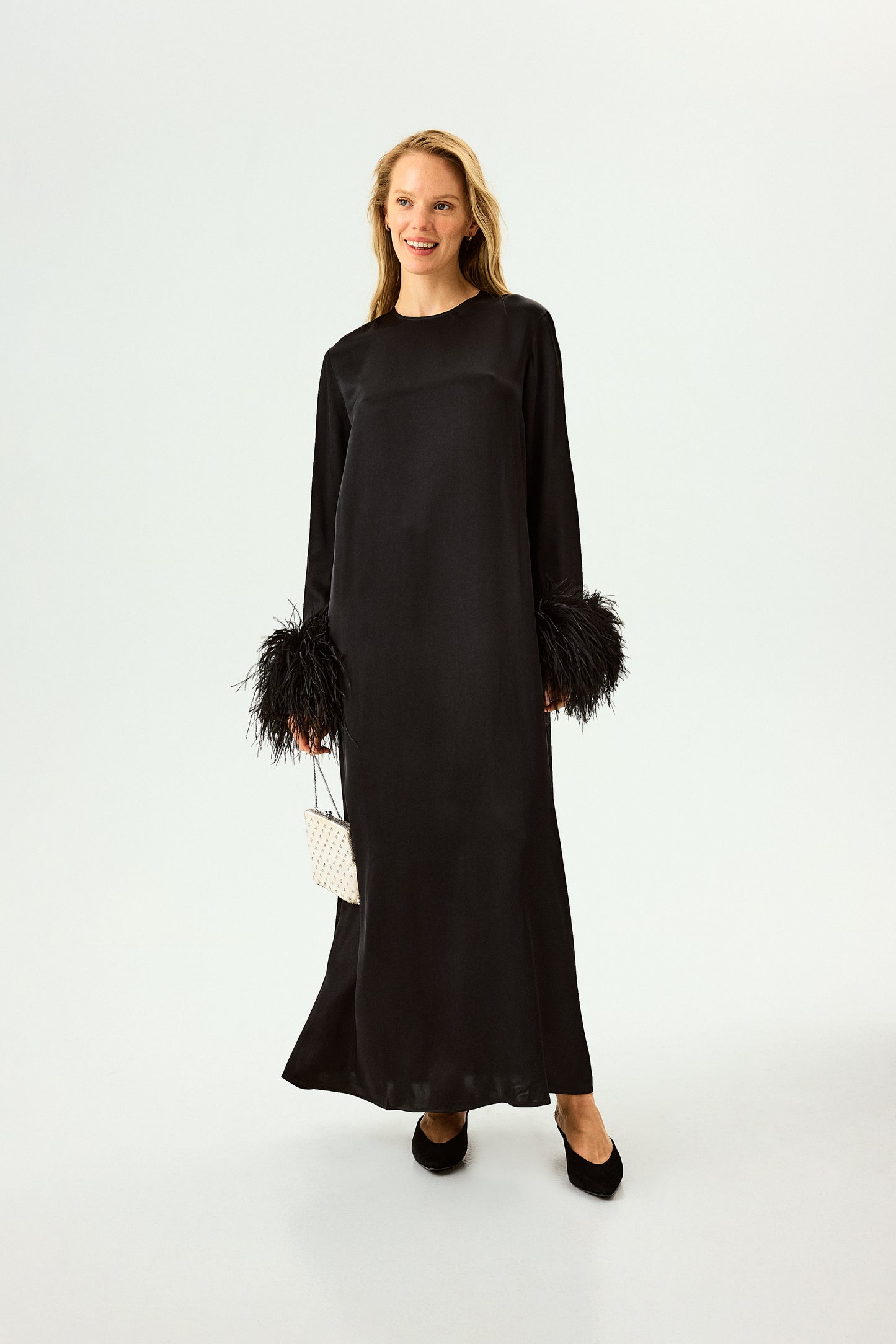 Suzi Maxi Dress with Detachable Feathers in Black