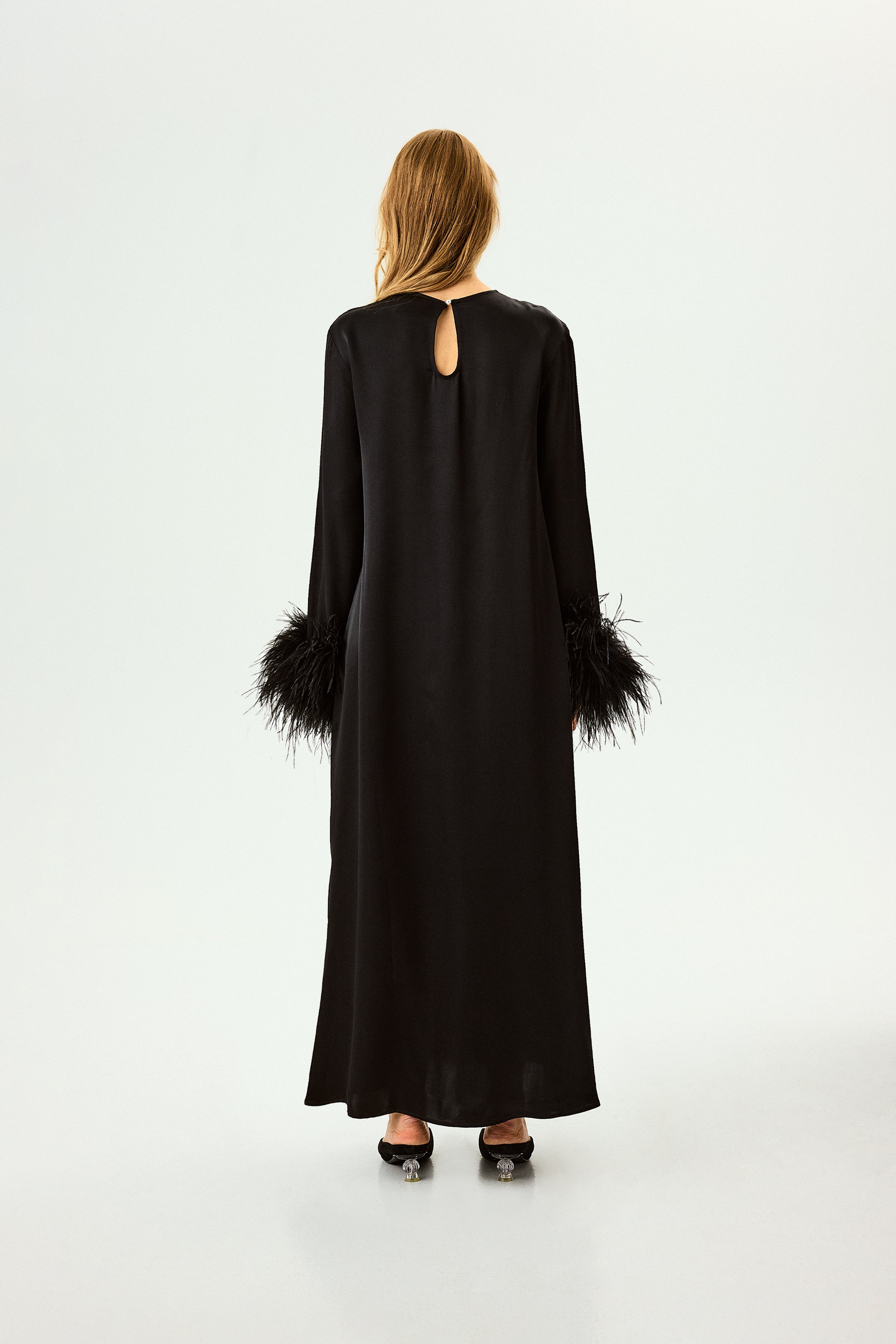 Suzi Maxi Dress with Detachable Feathers in Black