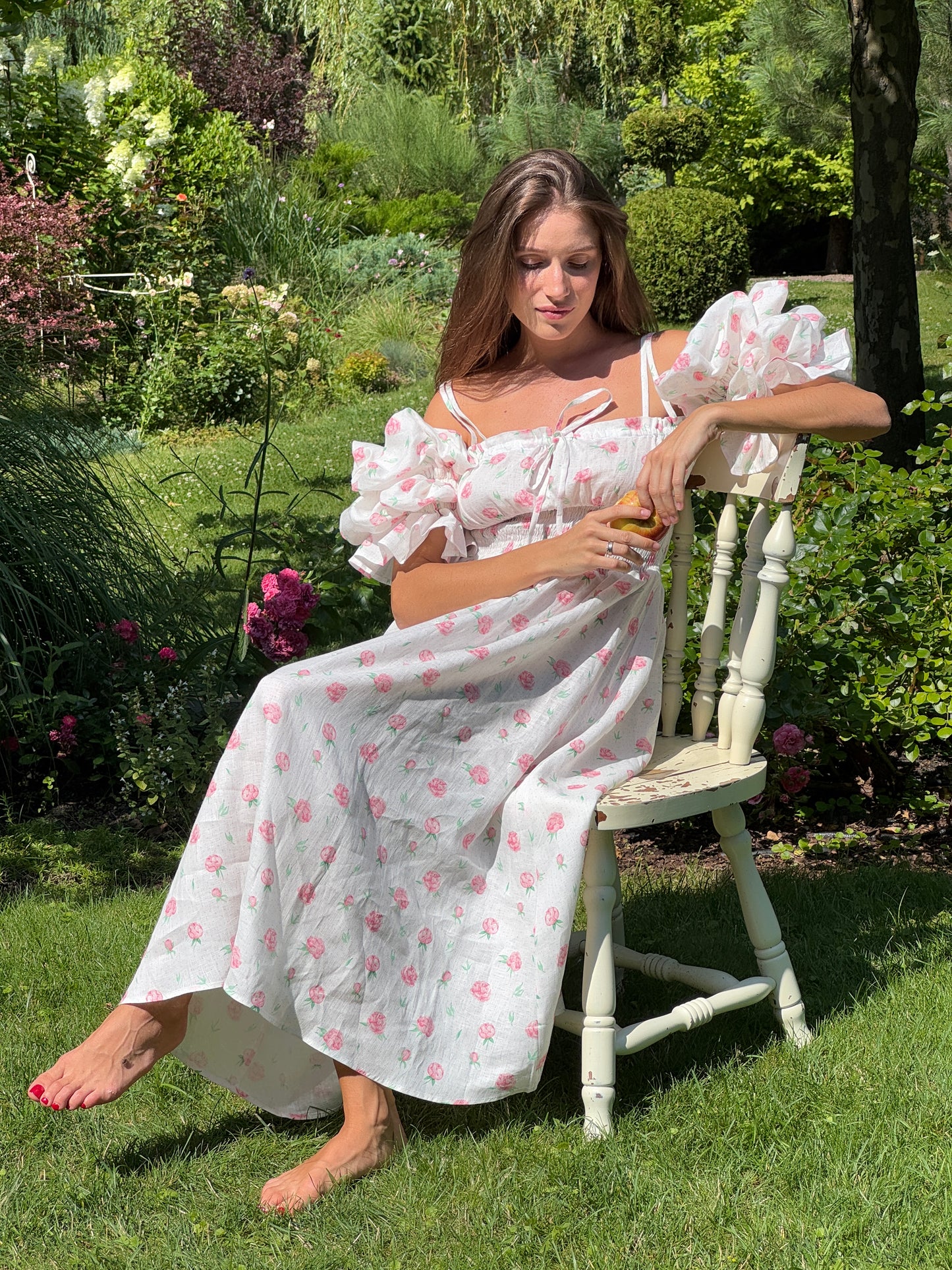 Arle Ruffled Linen Midi Dress in Roses