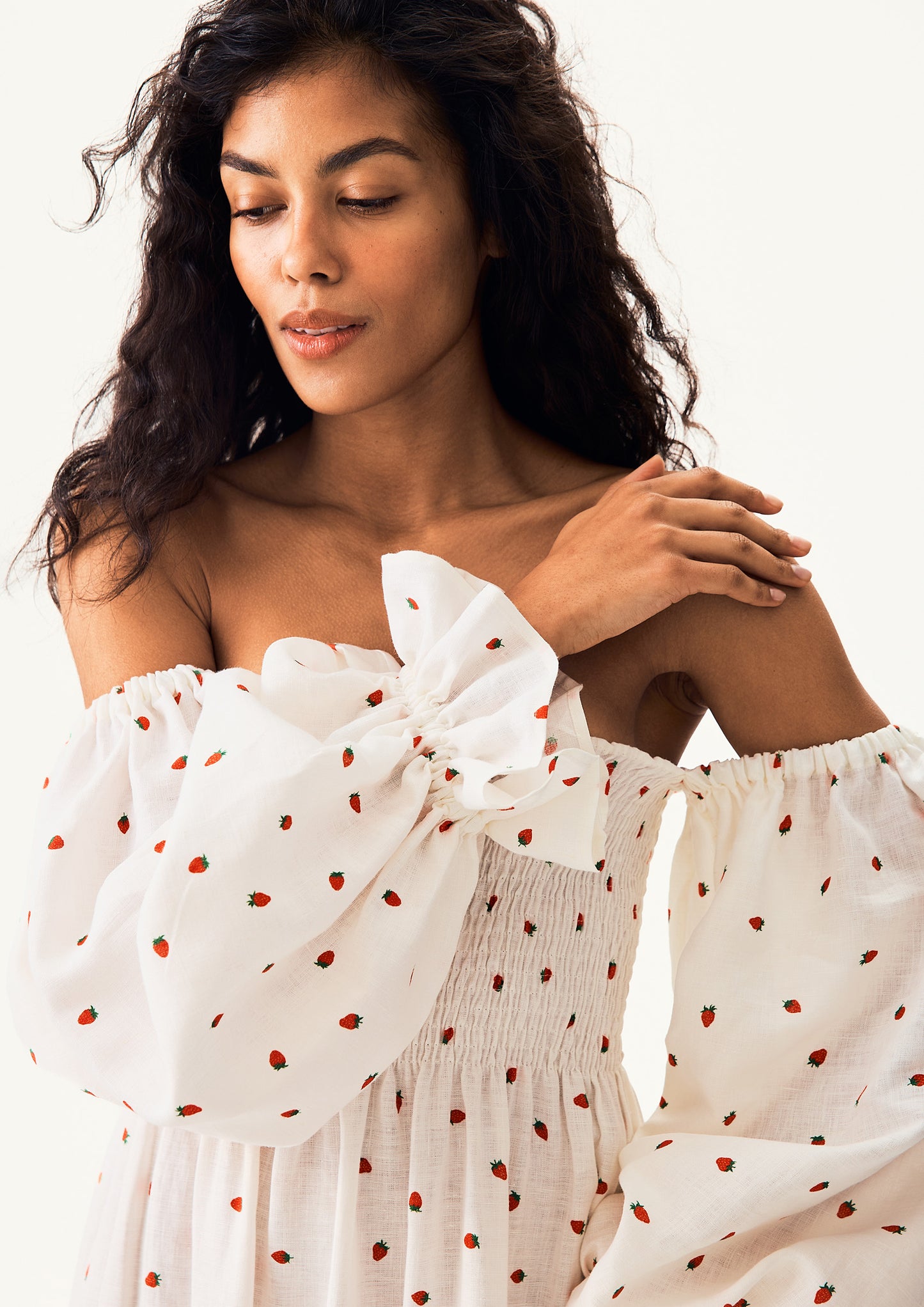Atlanta Linen Dress with Hair Ribbon in Strawberries