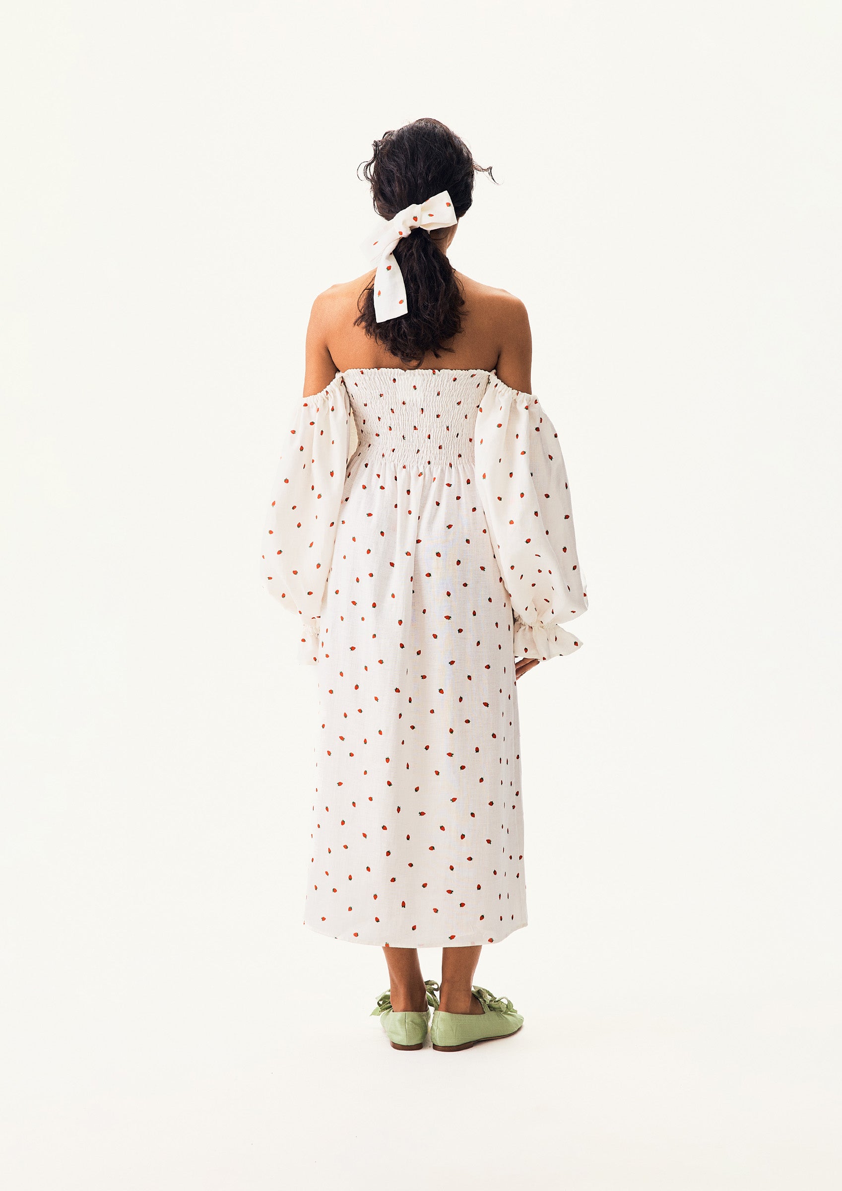 Atlanta Linen Dress with Hair Ribbon in Strawberries