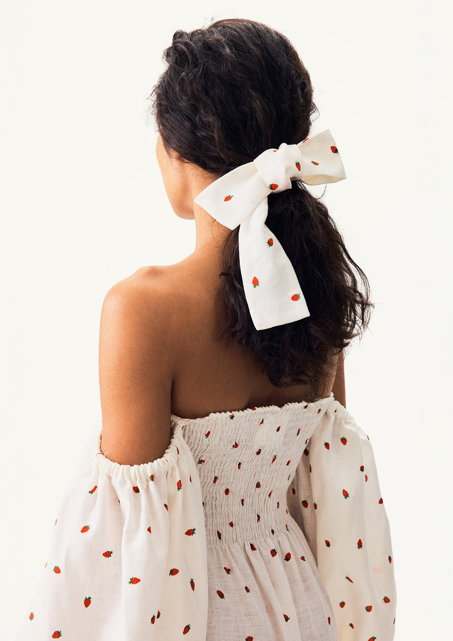 Atlanta Linen Dress with Hair Ribbon in Strawberries