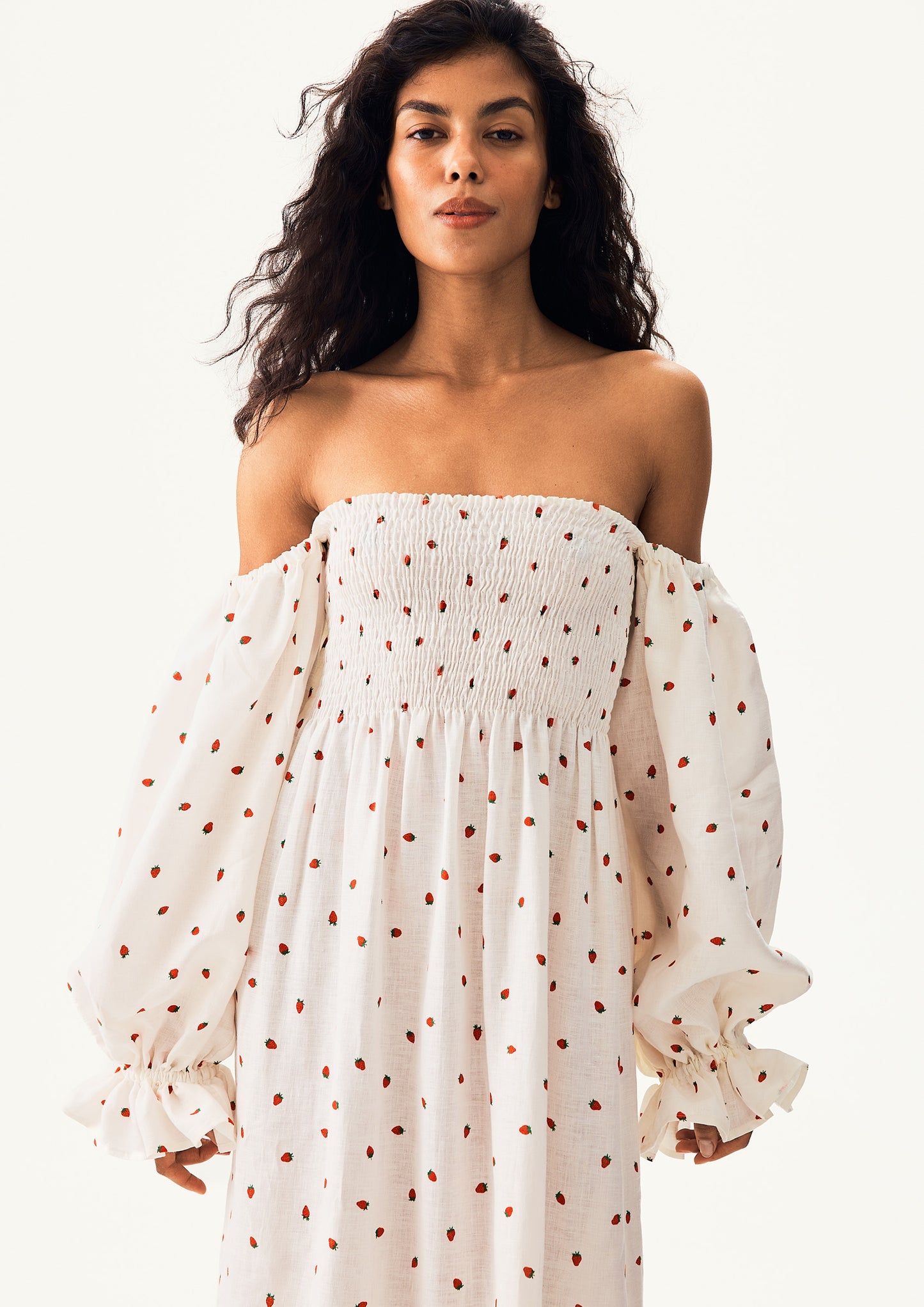 Atlanta Linen Dress with Hair Ribbon in Strawberries