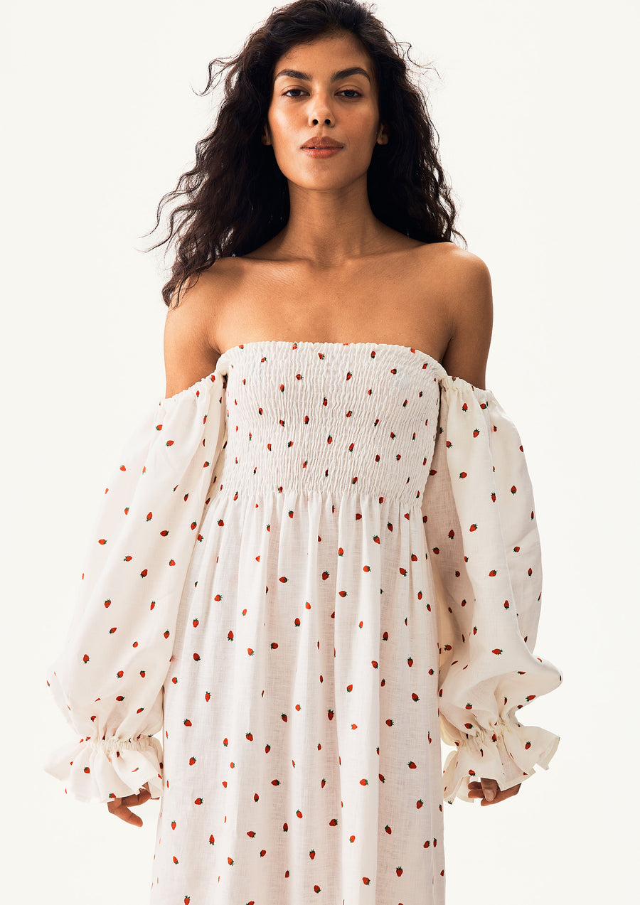 Atlanta Linen Dress with Hair Ribbon in Strawberries