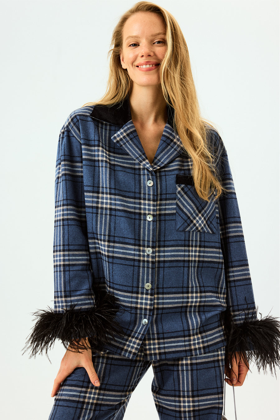 Checked Cotton-Flannel Set with Feathers in Navy Checkered