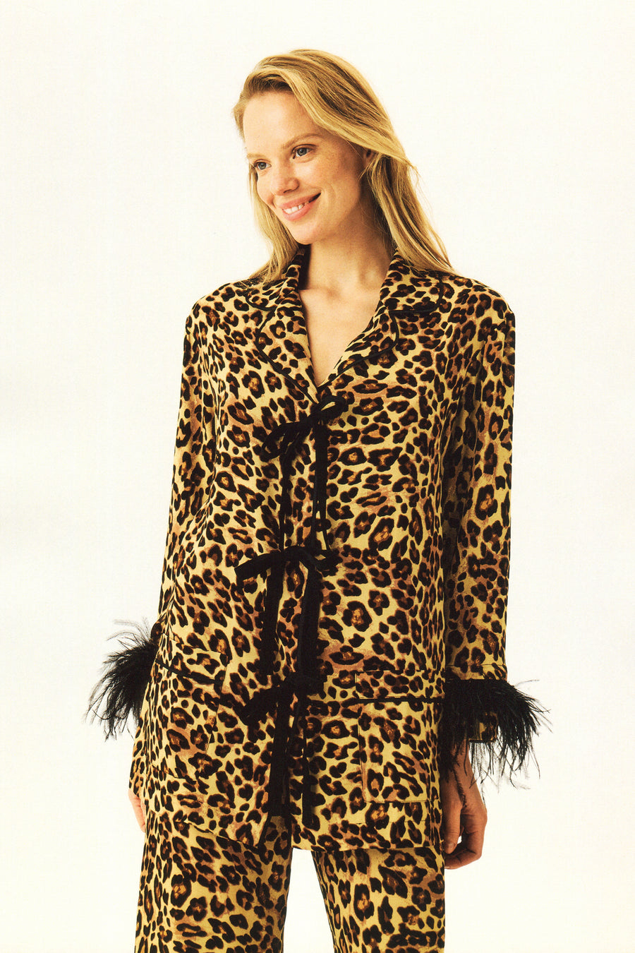 The Bow Pajamas Set with Detachable Feathers in Leopard