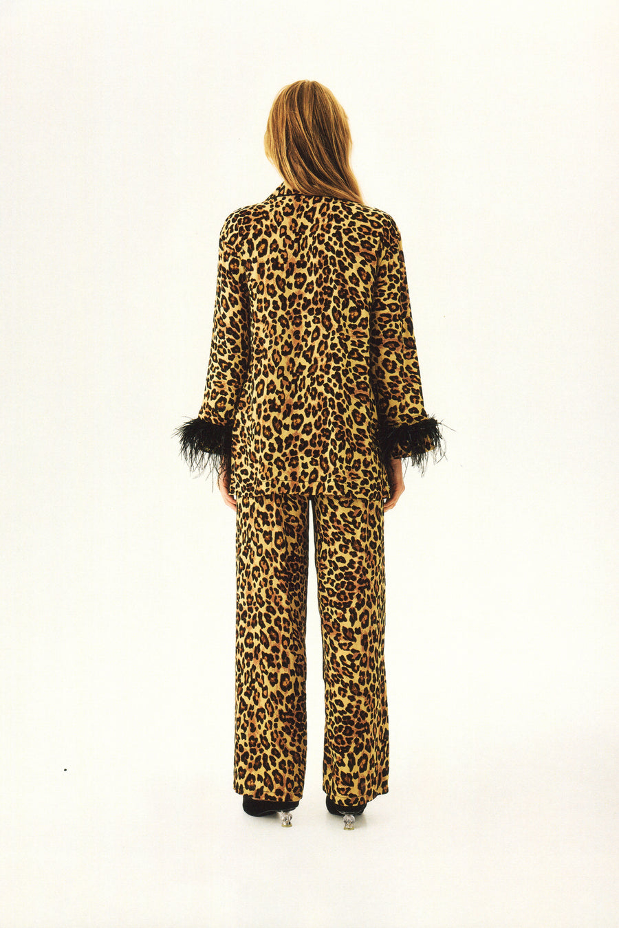 The Bow Pajamas Set with Detachable Feathers in Leopard