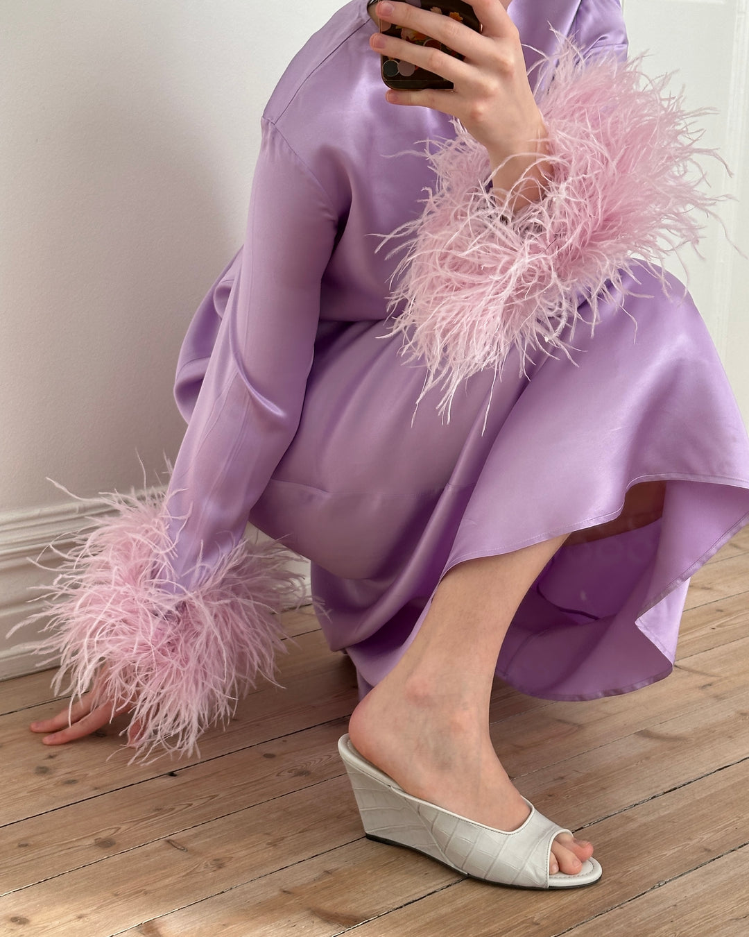 Suzi Maxi Dress with Detachable Feathers in Lavender