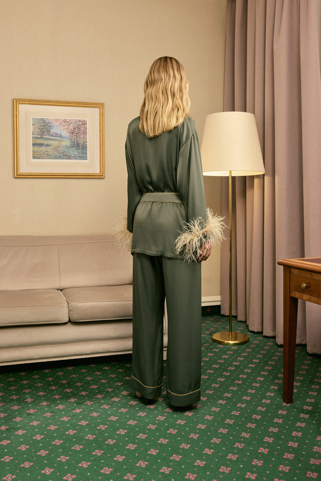 Miss Cat Belted Set with Detachable Feathers in Green