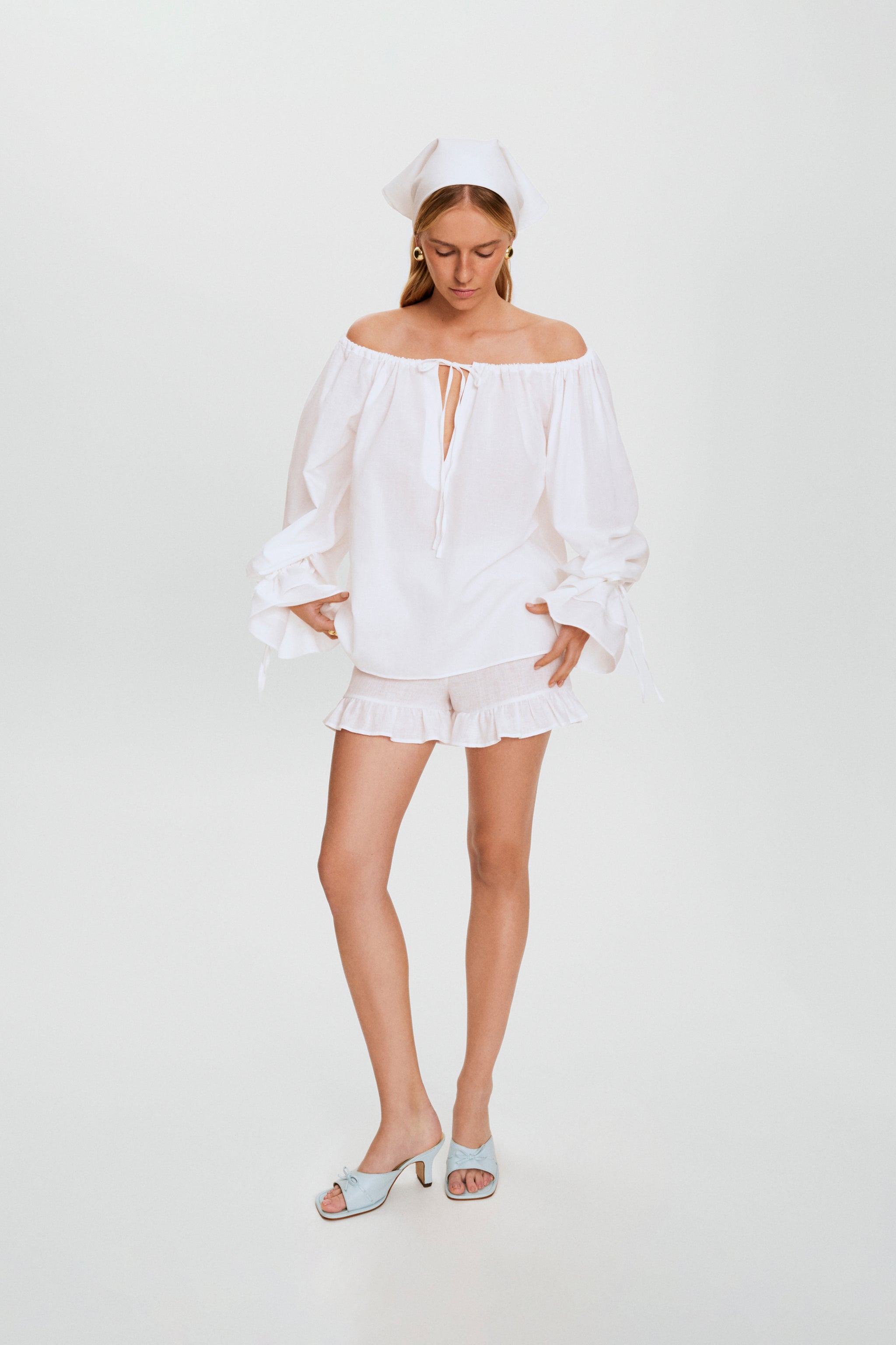 Cha-Cha Lounge Shorts with Headscarf in Milk