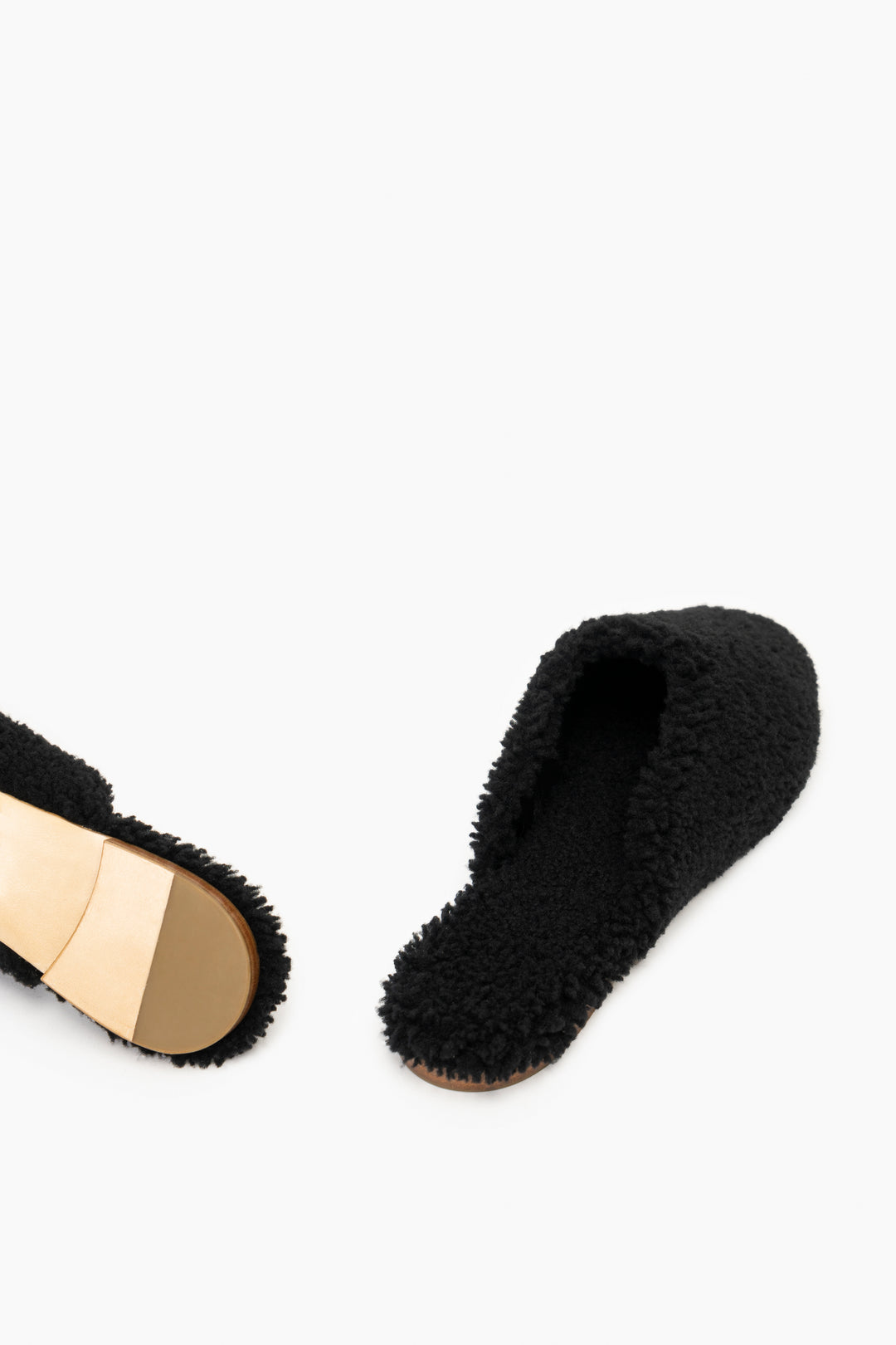 Shearling Slippers in Black