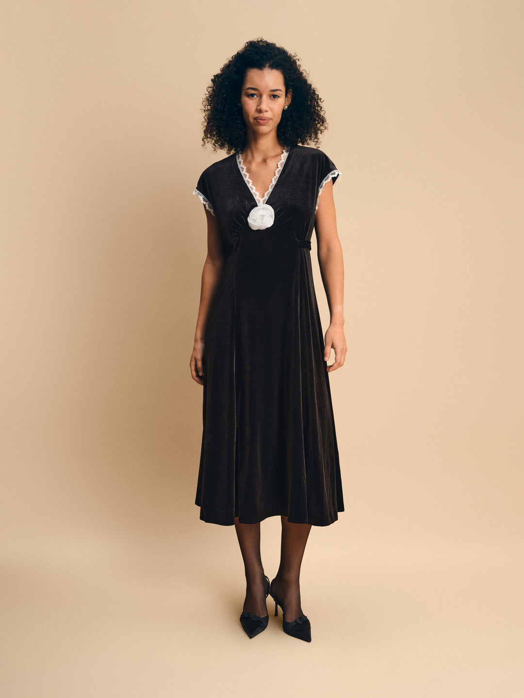 The Genus Rosa Velvet Dress in Black