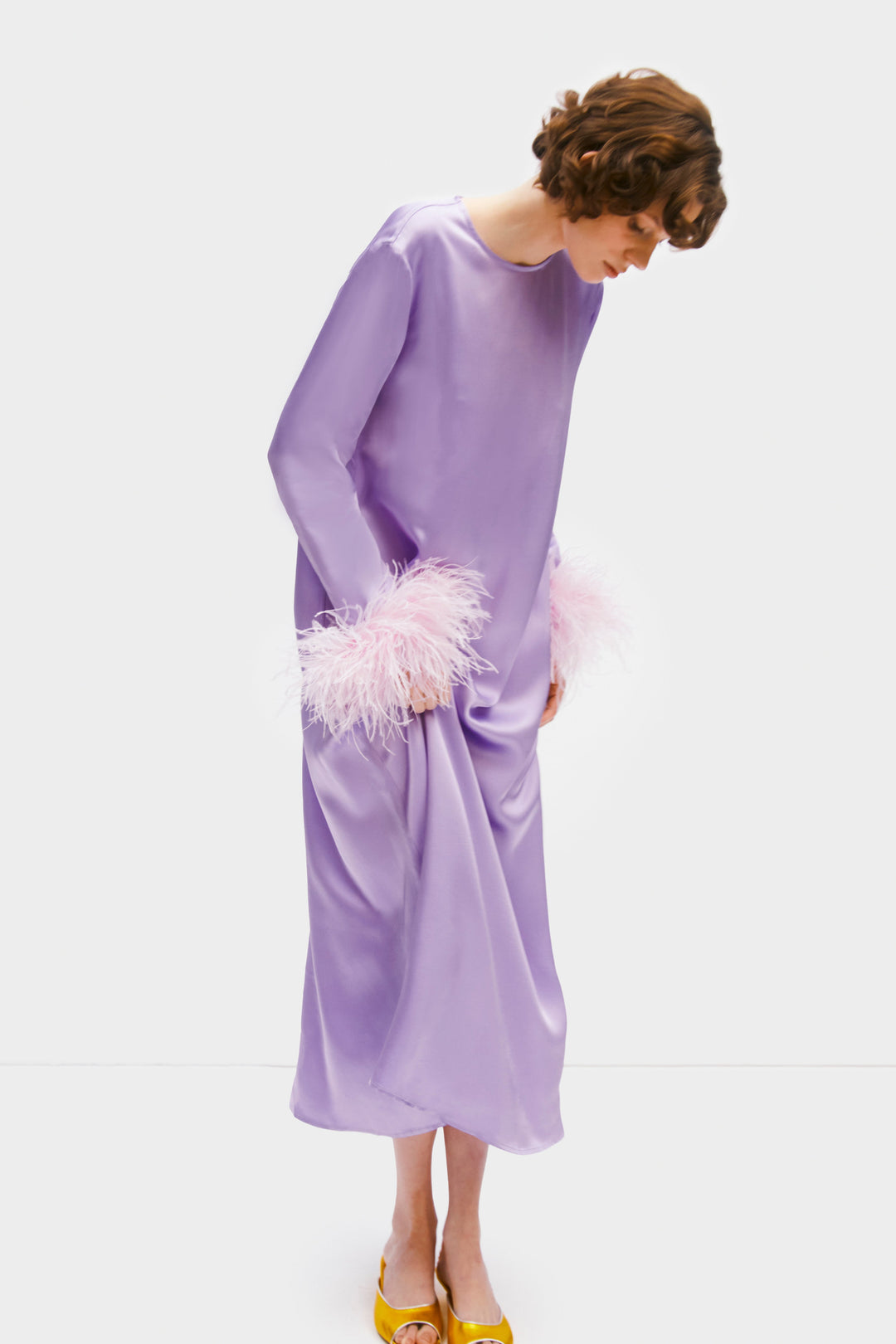 Suzi Maxi Dress with Detachable Feathers in Lavender