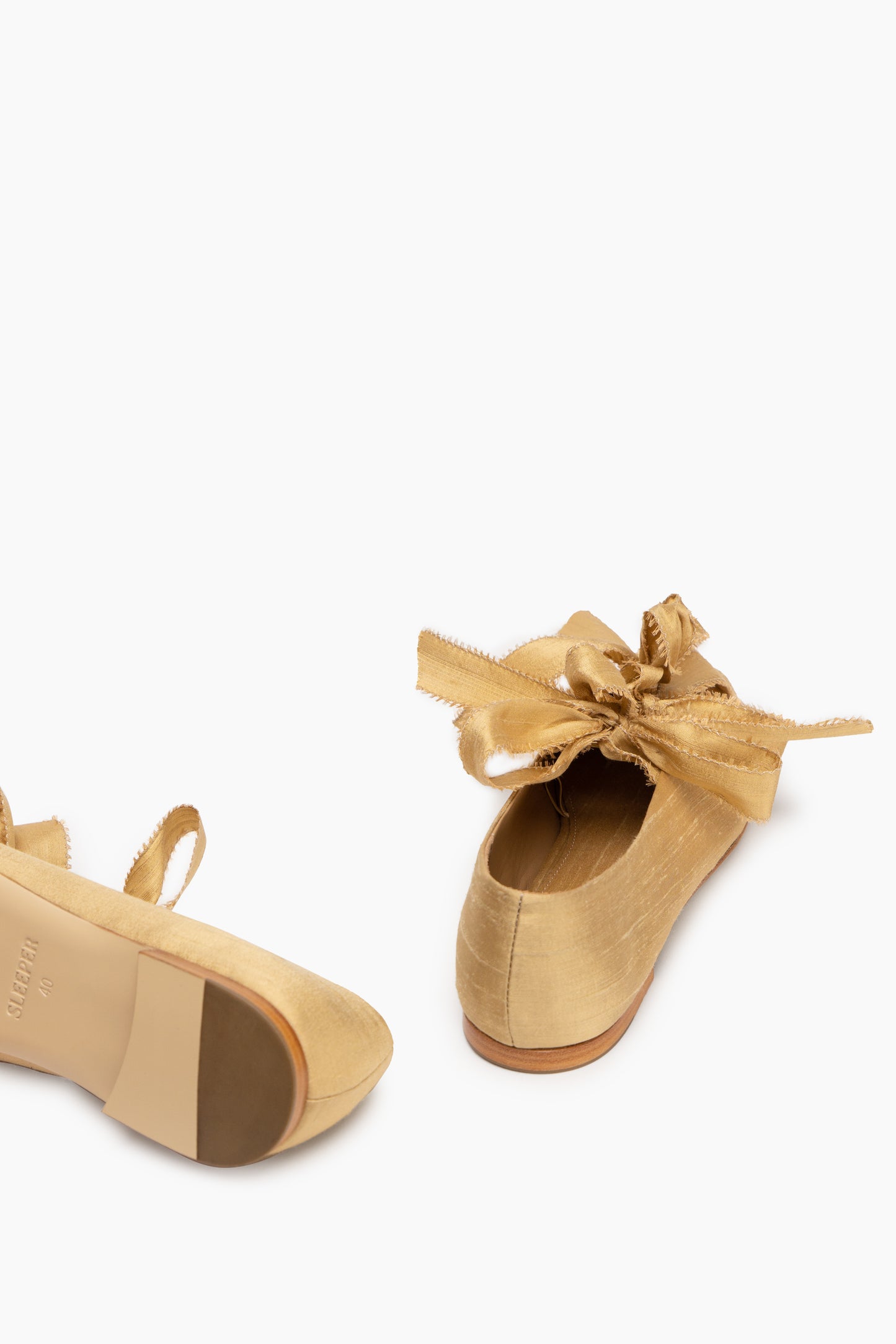 Mille-feuille Silk Flats with Bows in Gold