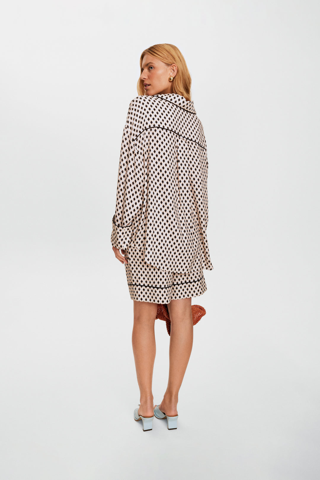 Pastelle Oversized Set with Shorts in Tie Print