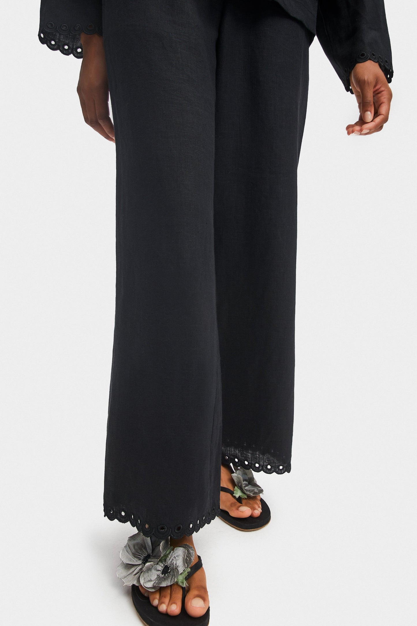 Sofia Linen Embroidered Pants in Black