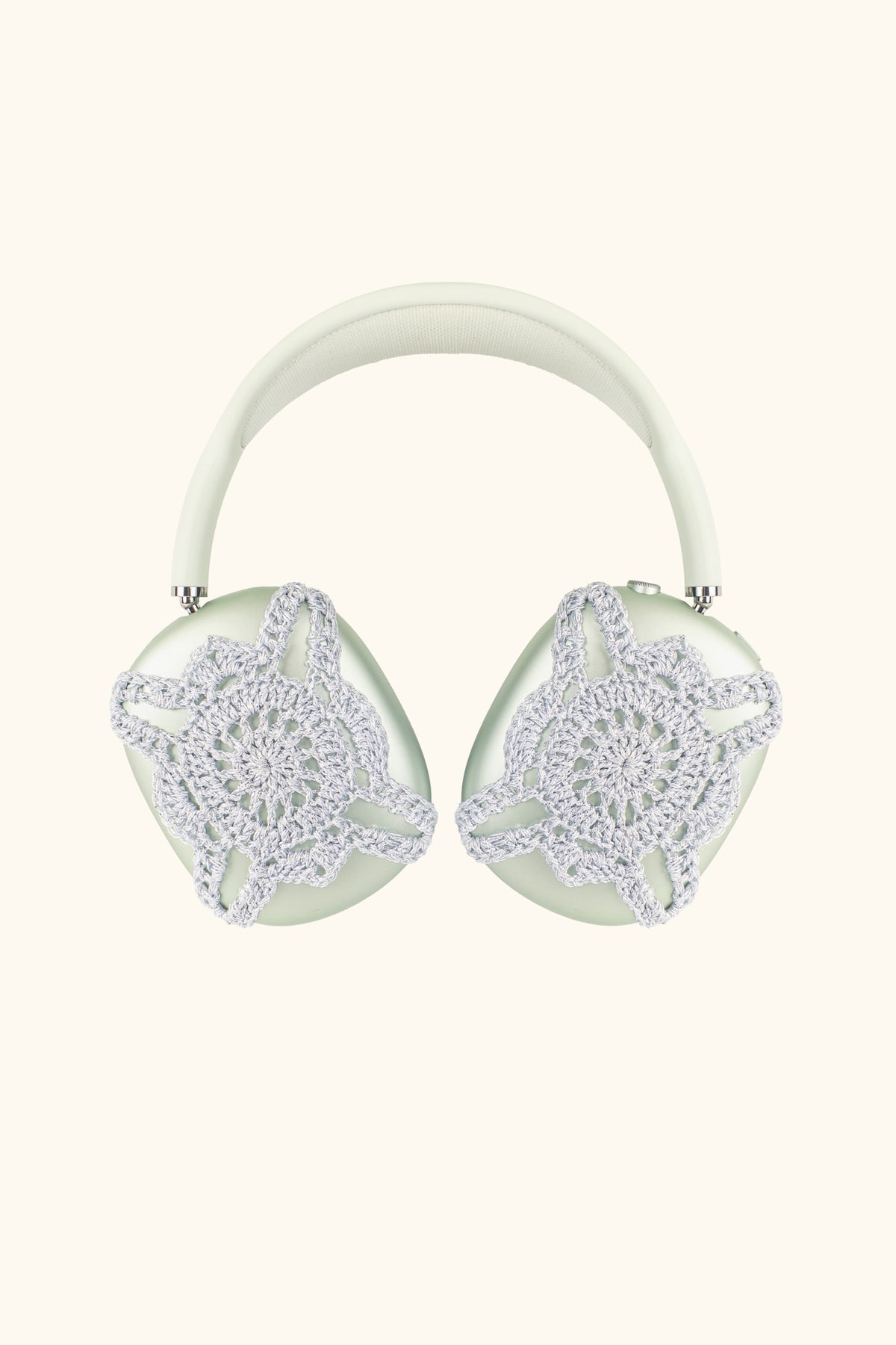 SLEEPER X EMI DID IT Crochet Knitted AirPods Max Cover in Silver