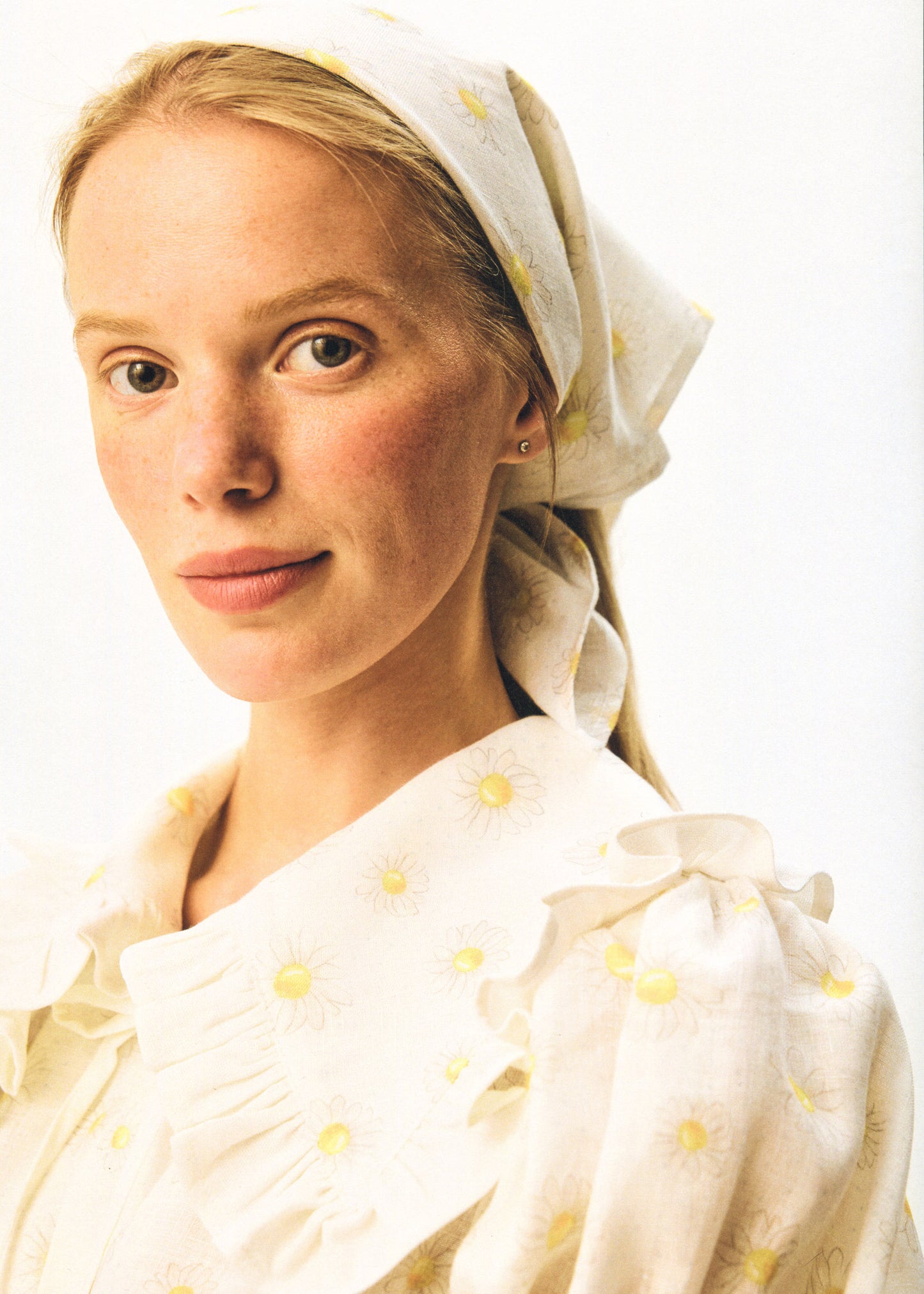 Puff Linen Lounge Shirt in Daisies