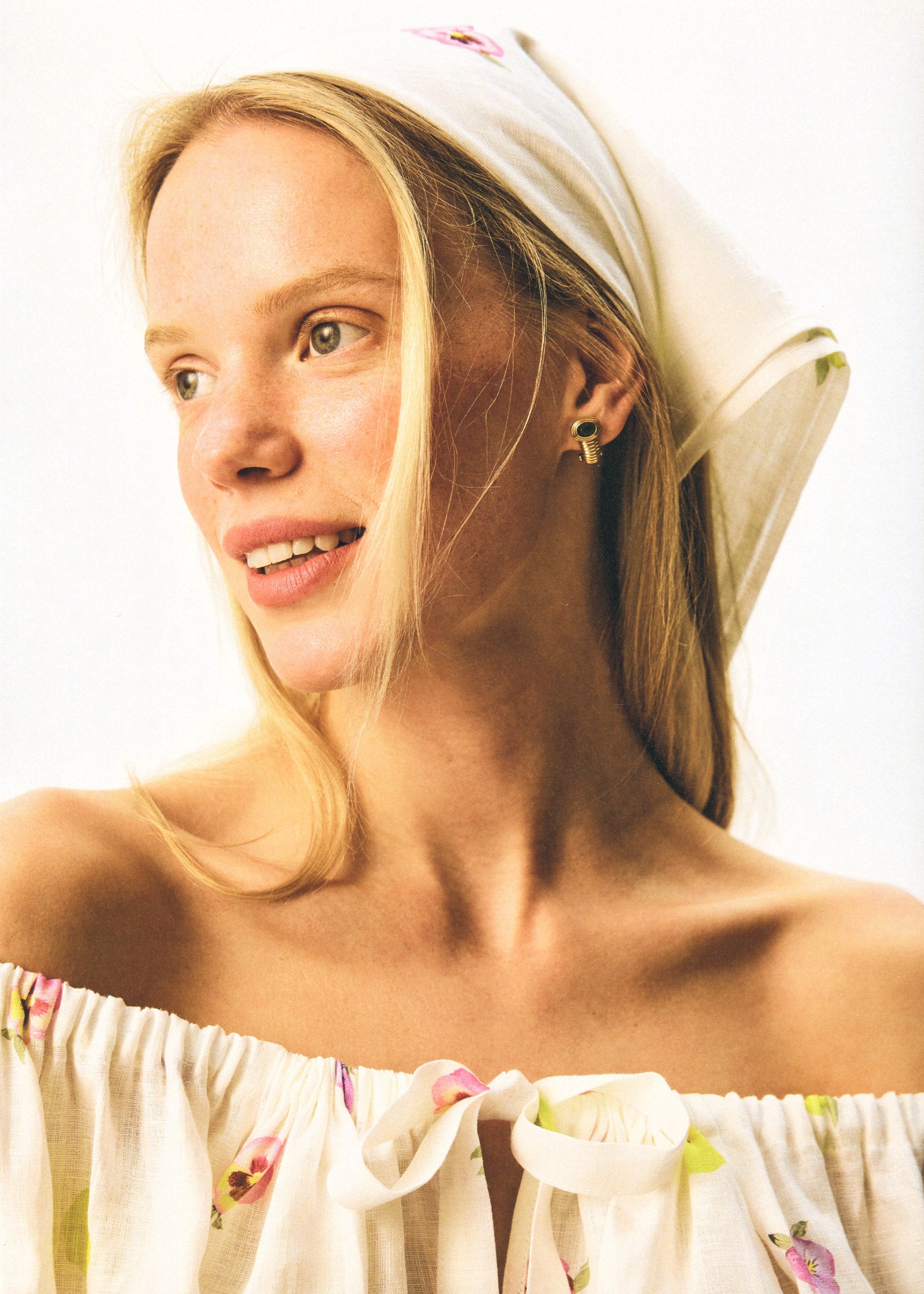 Cha-Cha Linen Lounge Pants with Headscarf in Pansies