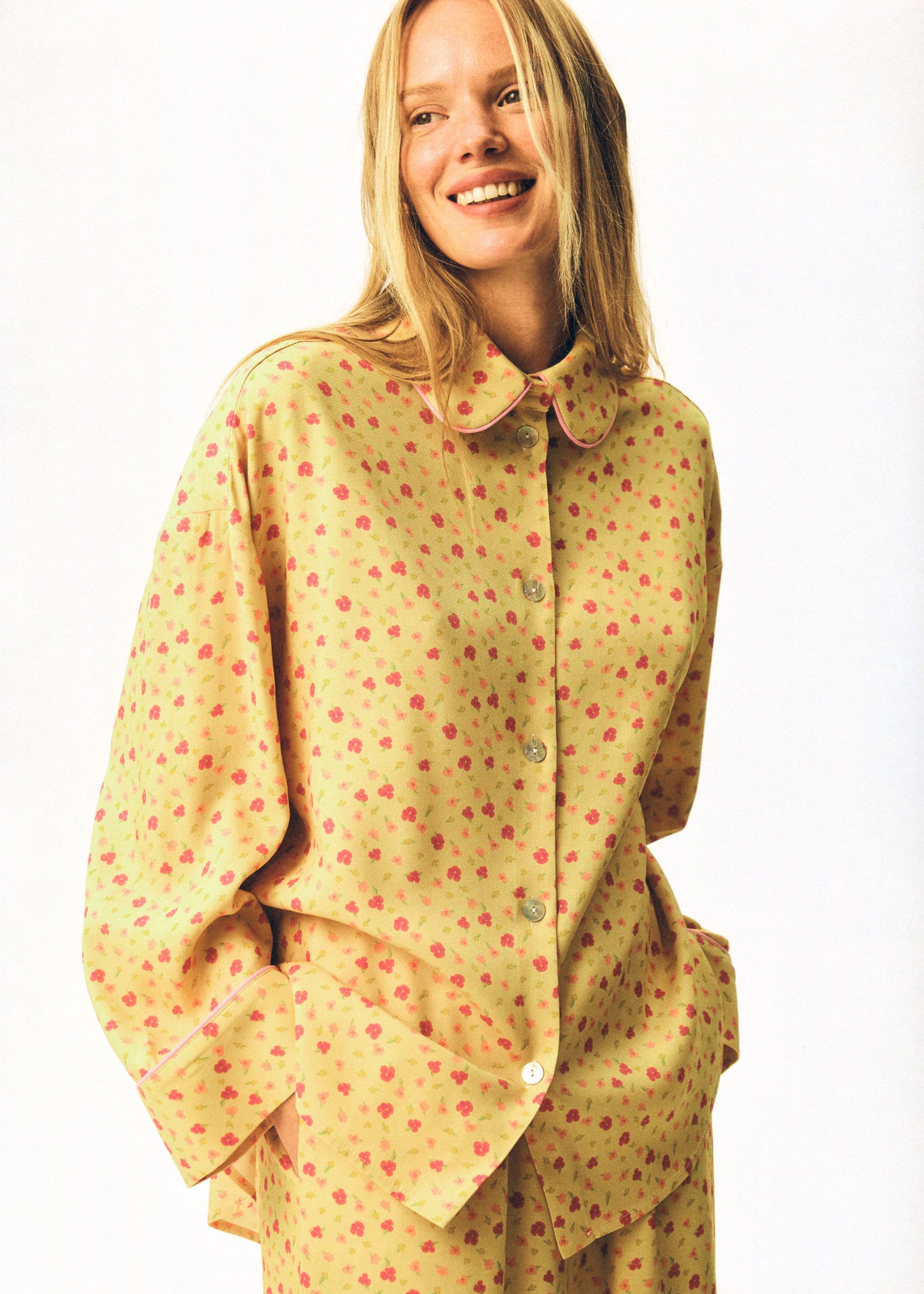 Pastelle Oversized Shirt in Wild Pansies