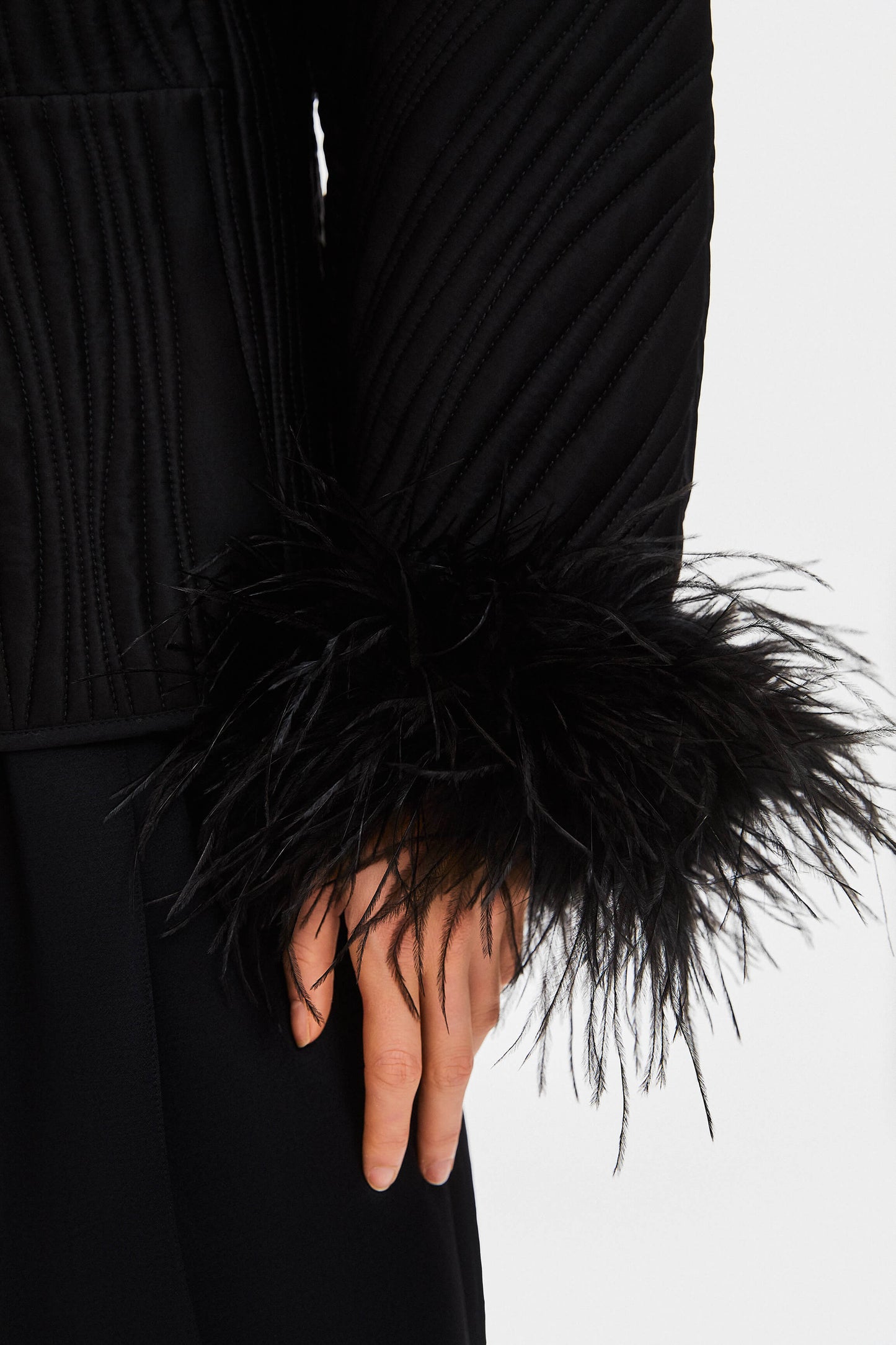 Hebao Jacket with Detachable Feathers in Black
