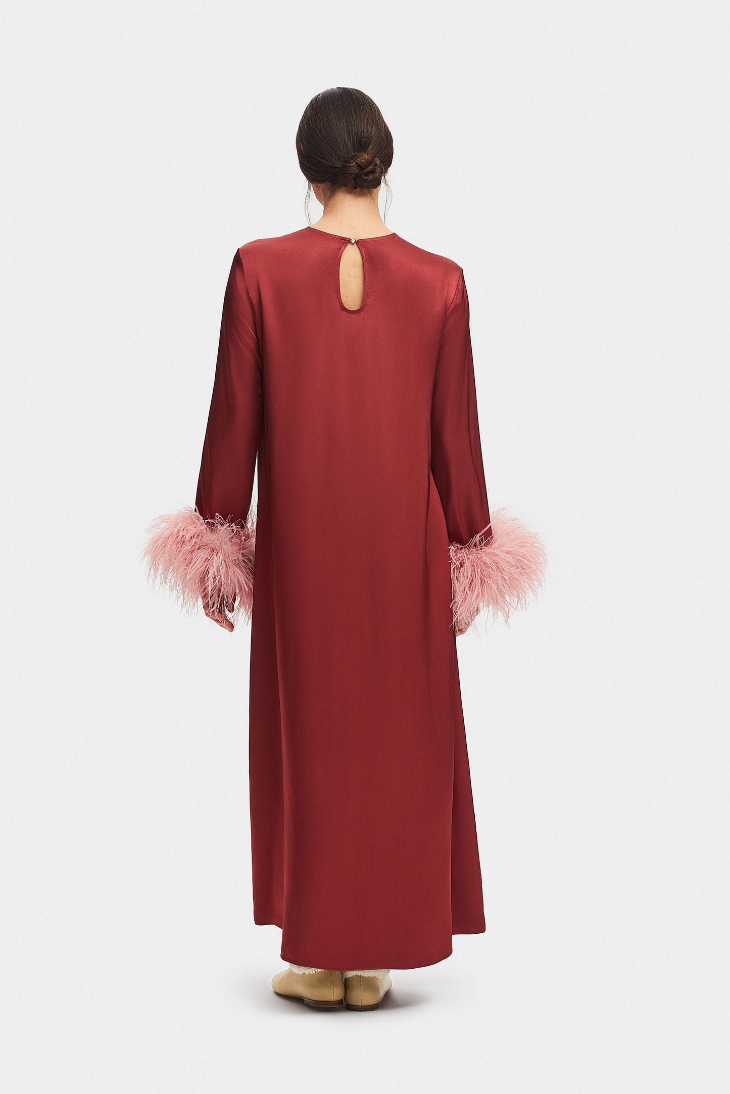 Suzi Maxi Dress with Detachable Feathers in Burgundy