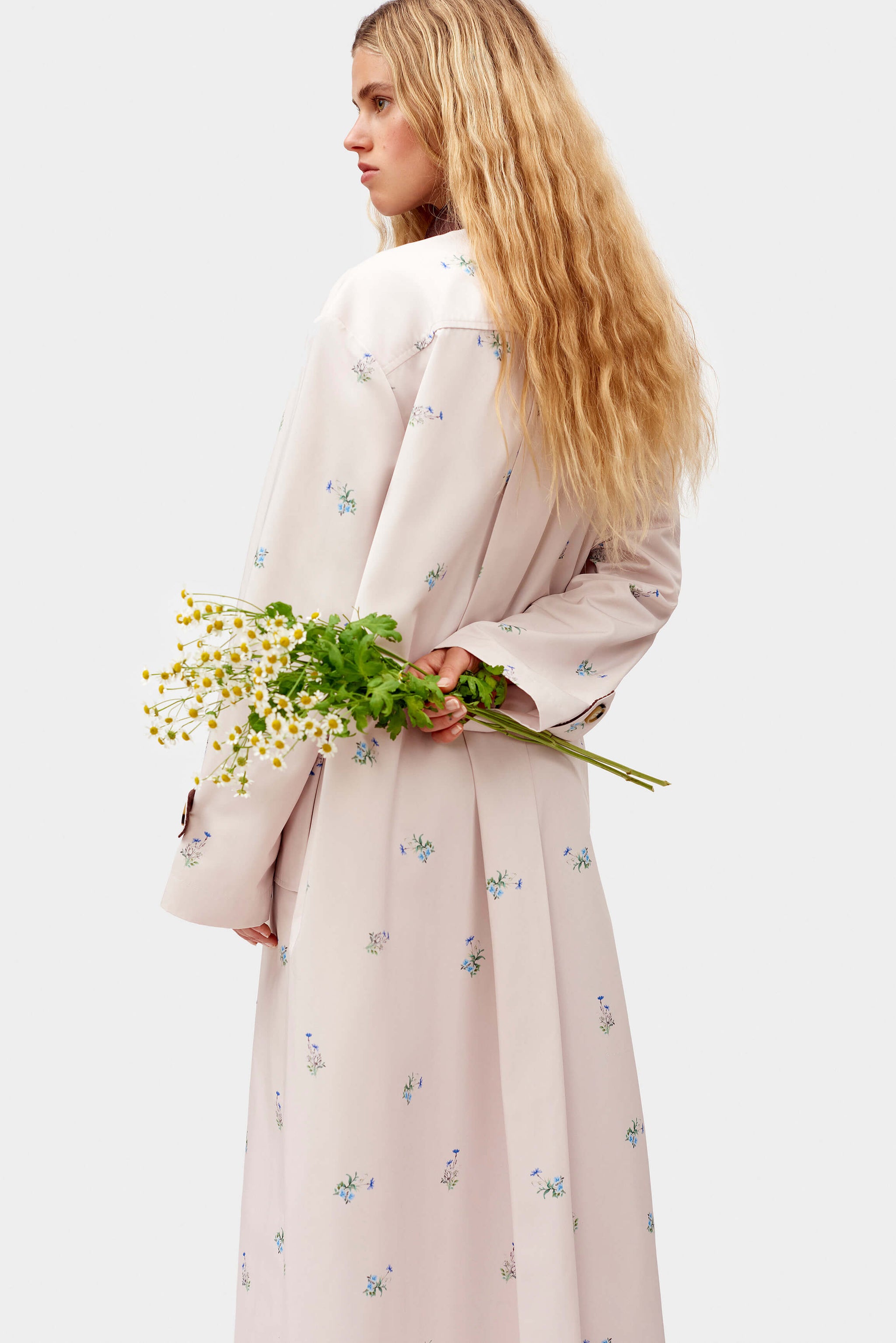 Yason Flower Trench Coat in Beige