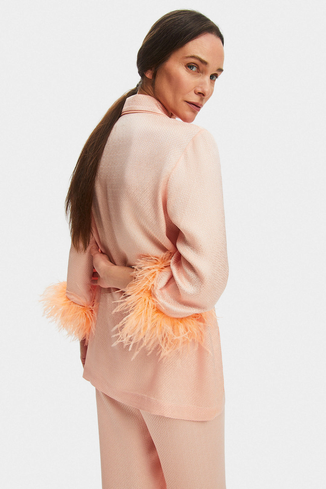 Jacquard Party Pajamas Set with Detachable Feathers in Peach