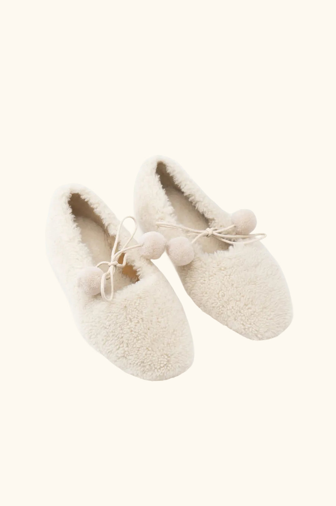 Lulu Shearling Slippers in Cream