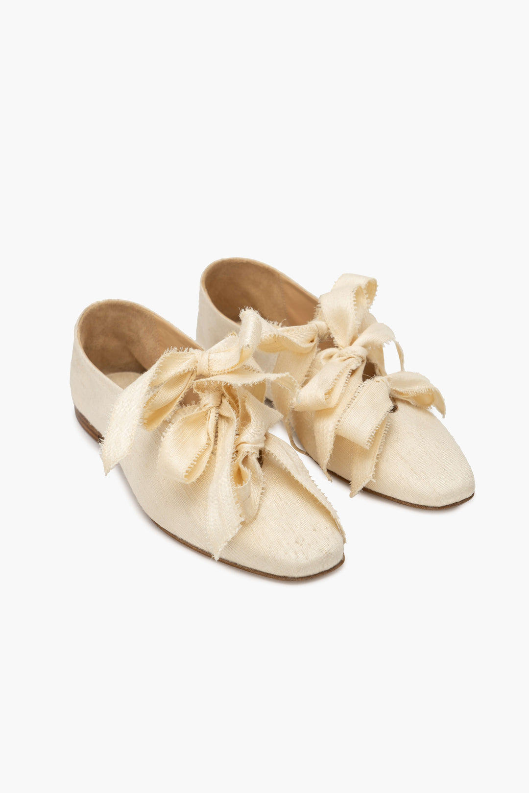Mille-feuille Silk Flats in White
