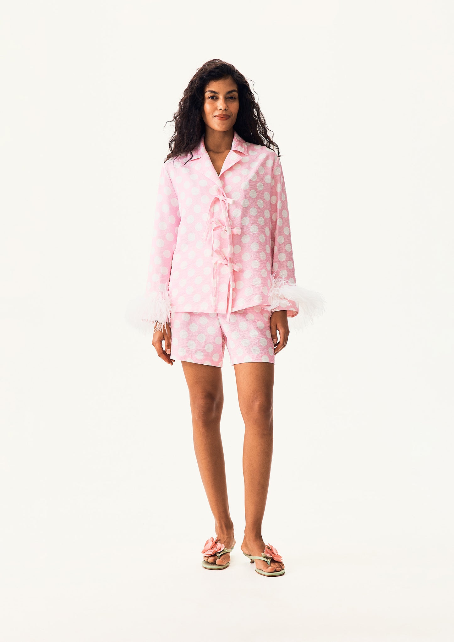 The Bow Set with shorts and Detachable Feathers in Pink and white polka dot
