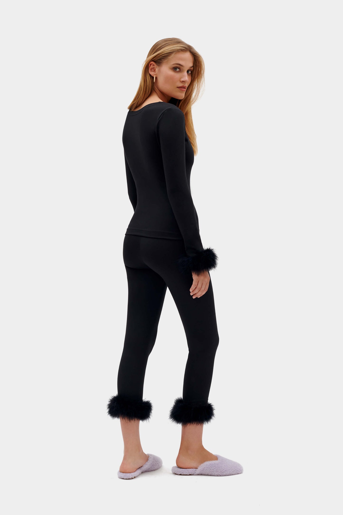 The Weekend Chic Set with Leggings in Black