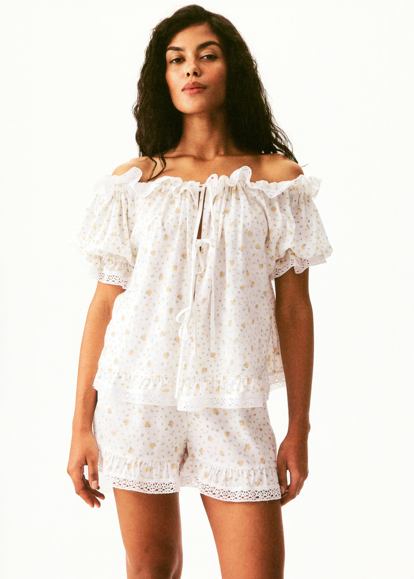 Romantica Set with Short in Mimosa