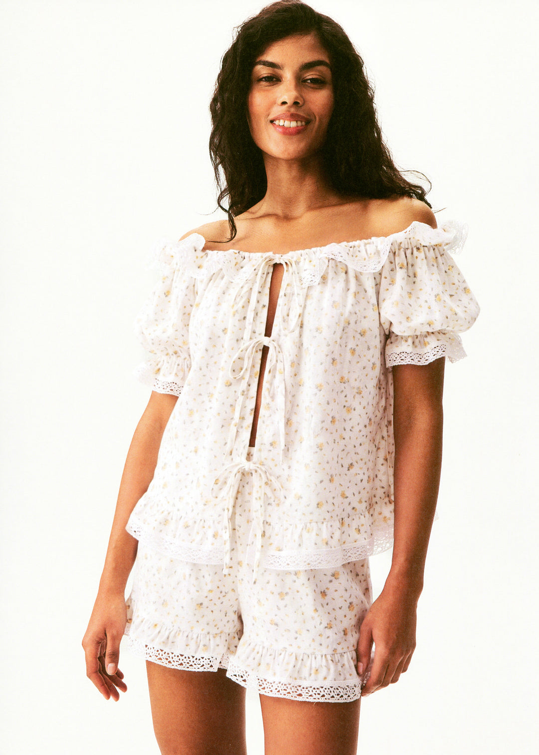 Romantica Set with Short in Mimosa